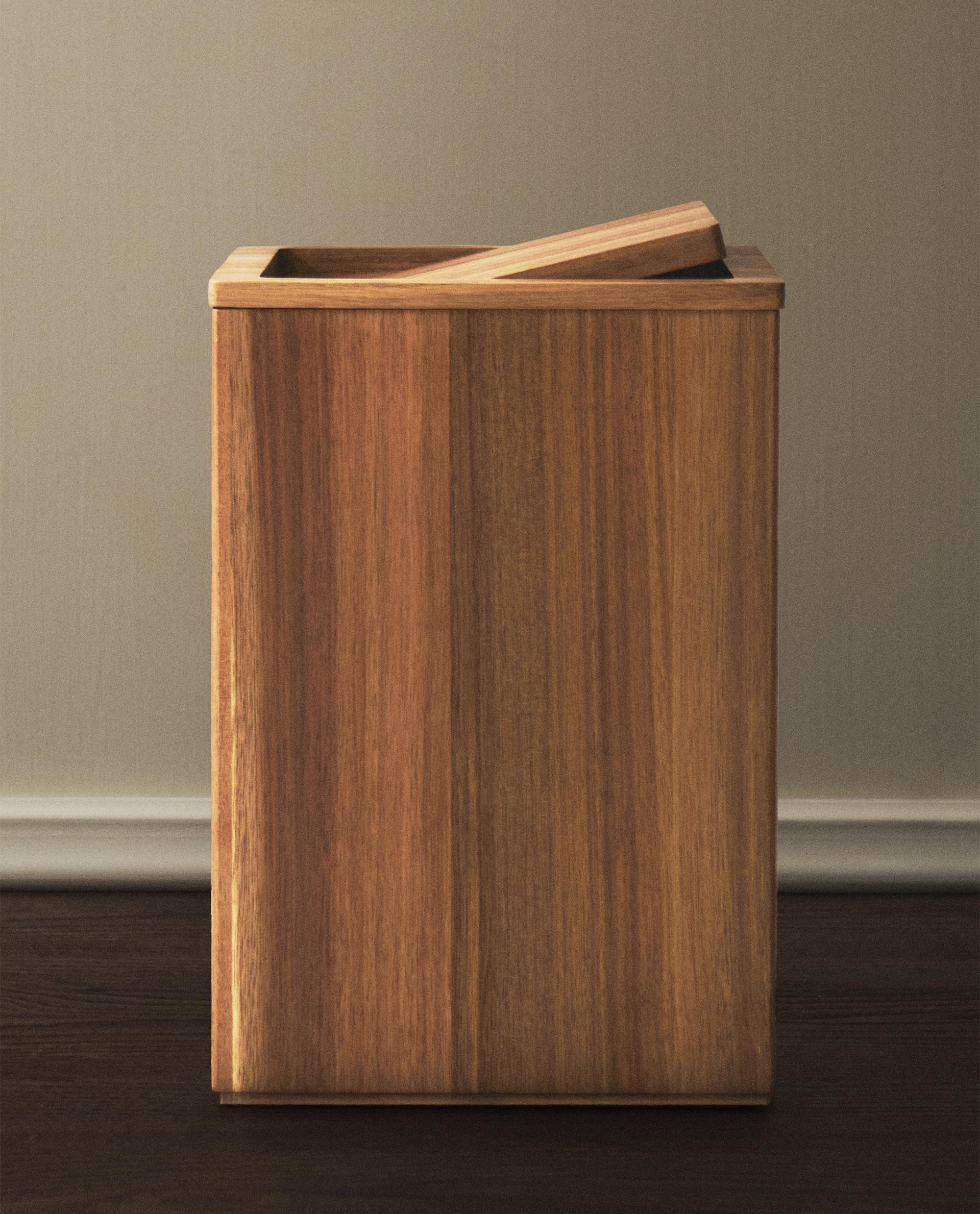 LARGE WOODEN SQUARE BATHROOM TRASH CAN