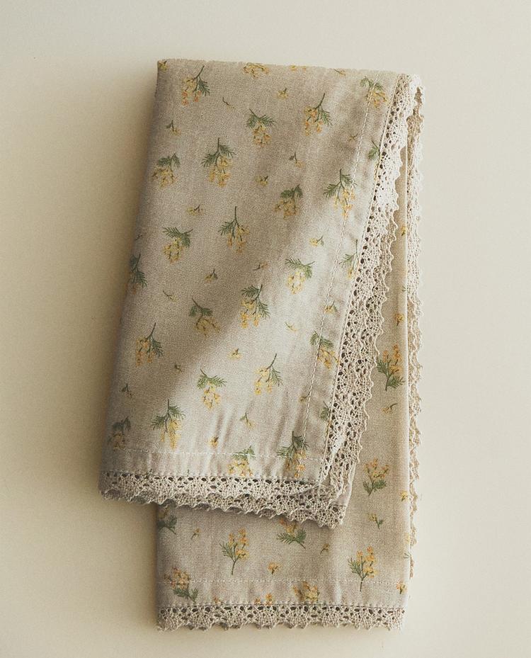 PACK SERVILLETAS FLOR SILVESTRE CON PUNTILLA (PACK DE 2)
