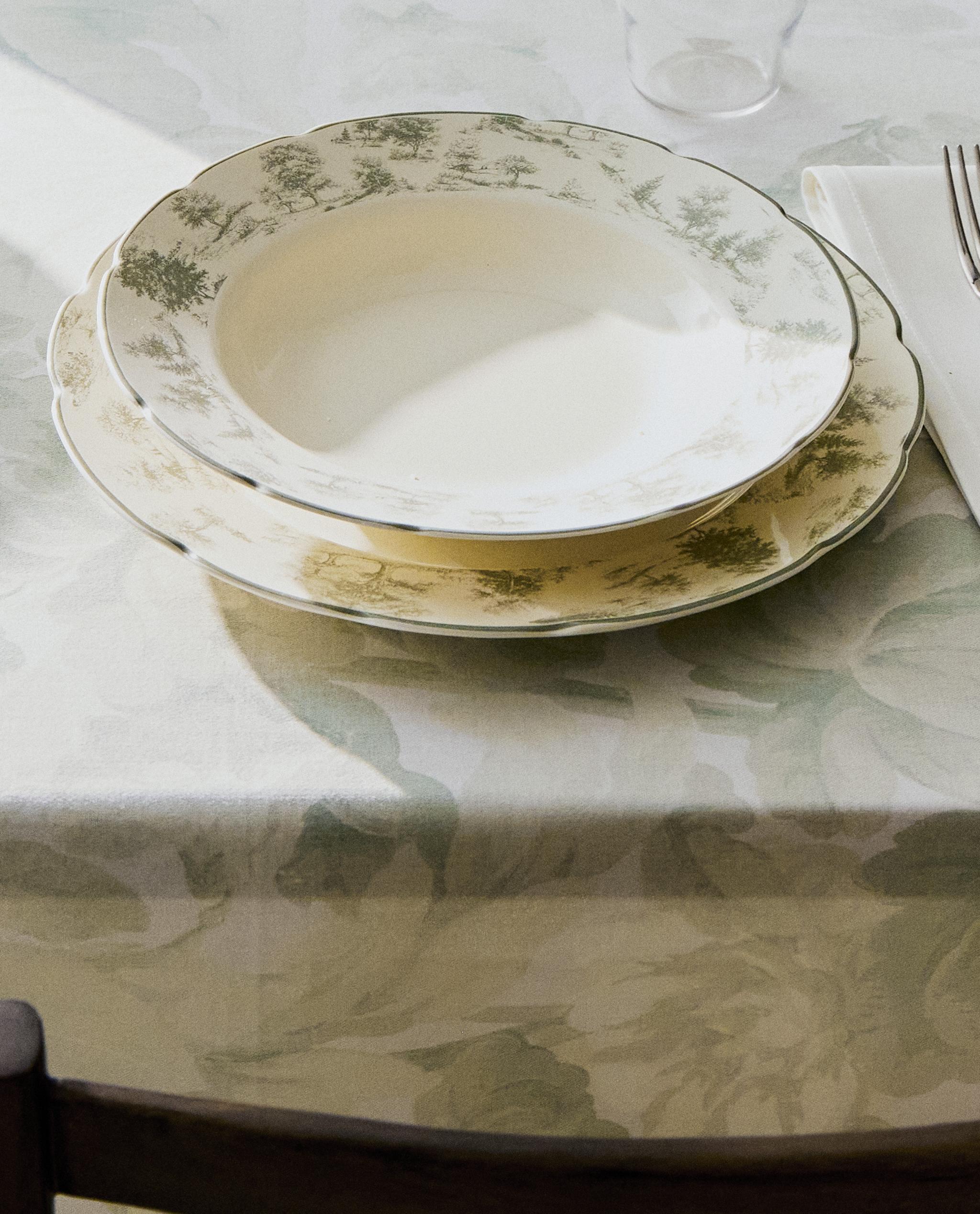 PLANT PRINT TABLECLOTH product thumbnail 10