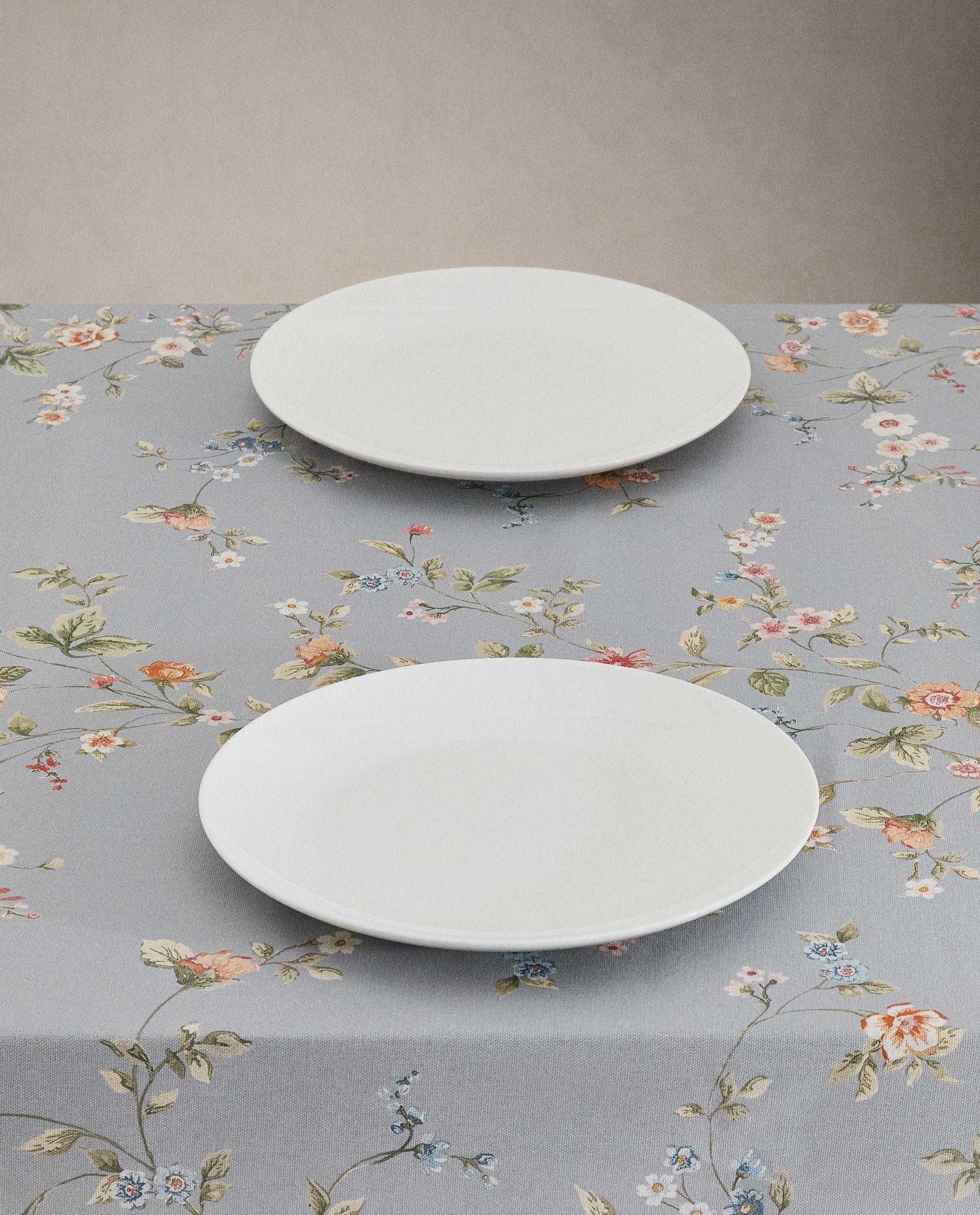 TABLECLOTH WITH SMALL FLORAL PRINT product thumbnail 6