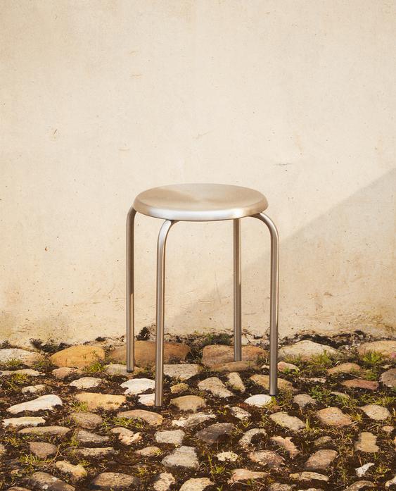 STEEL STOOL