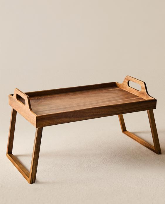 FOLDABLE TRAY WITH HANDLES