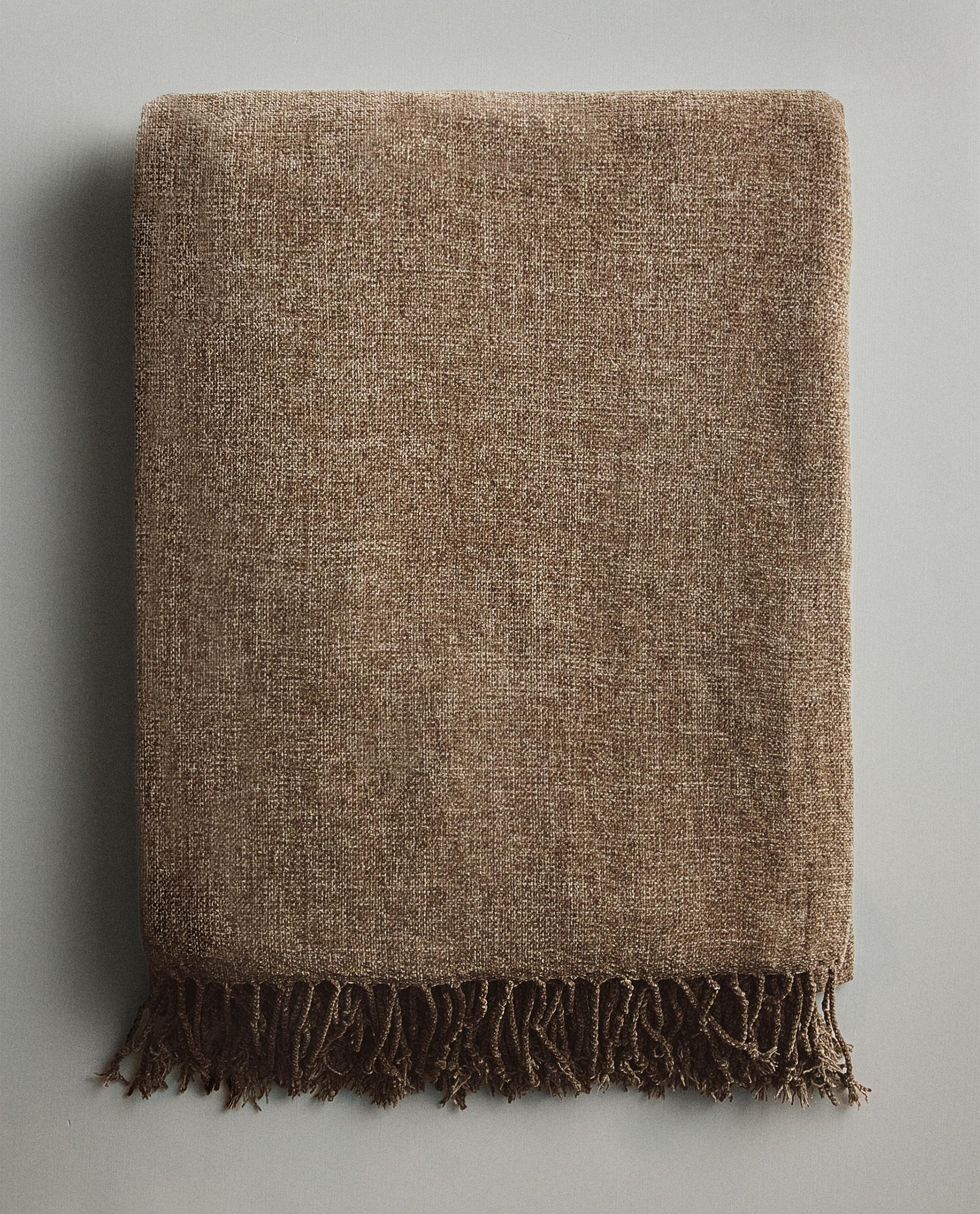 CHENILLE BLANKET