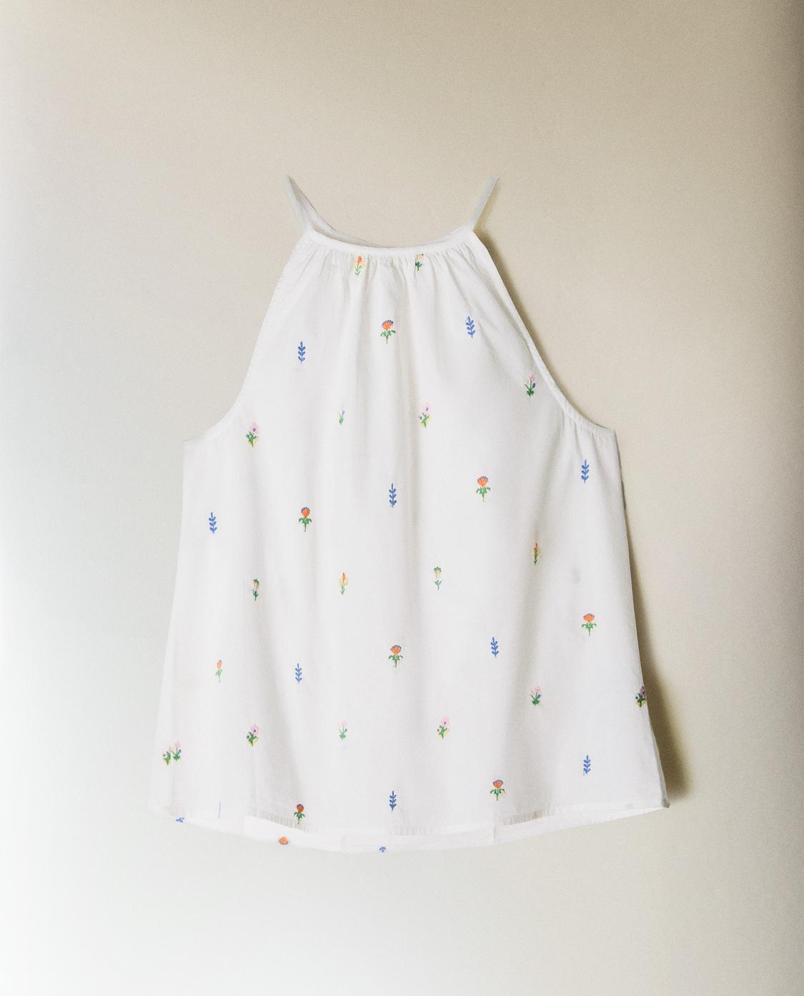 Cotton Sleeveless Print Mini Embroidery Tops Cotton Sleeveless Print Mini Embroidery Tops