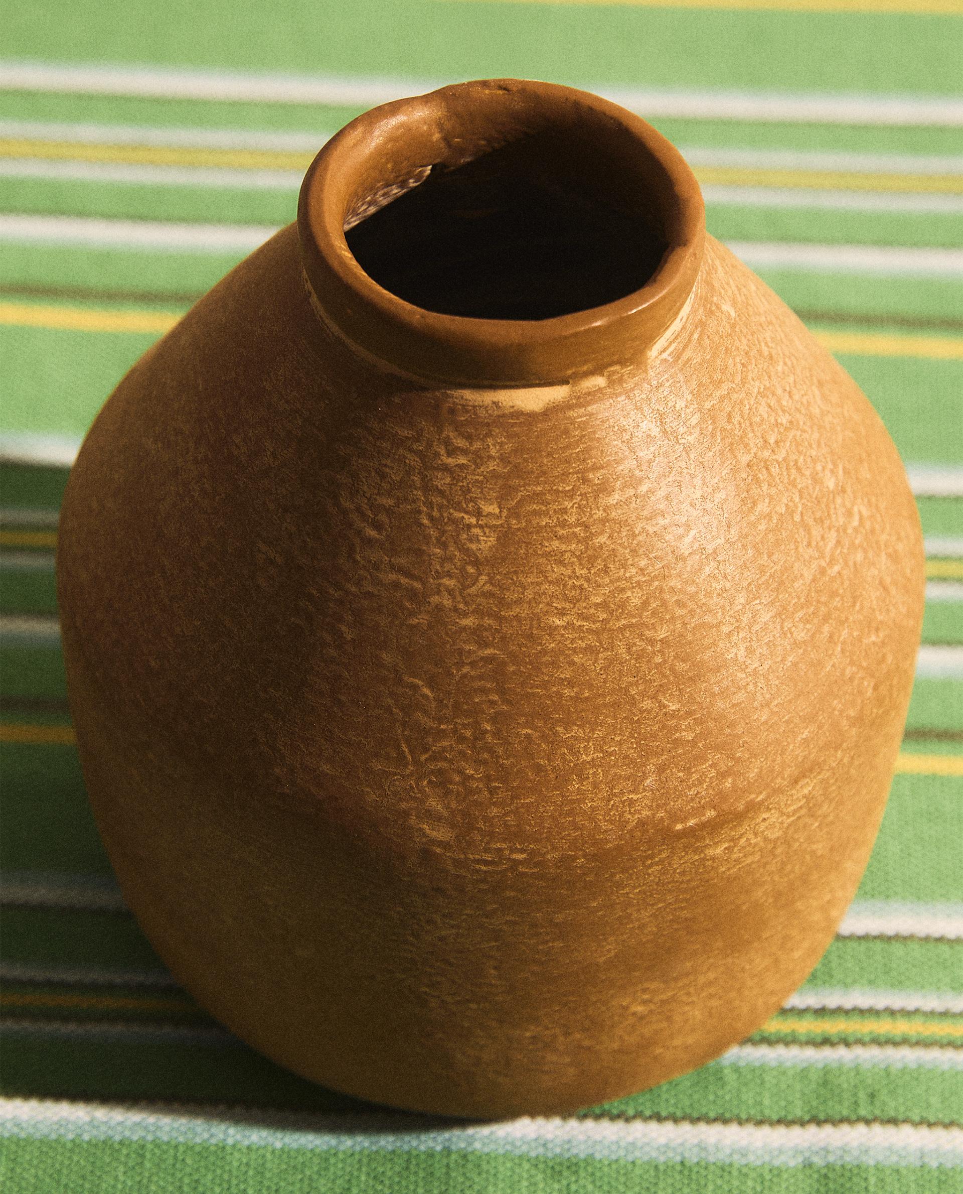SMALL METALLIC VASE