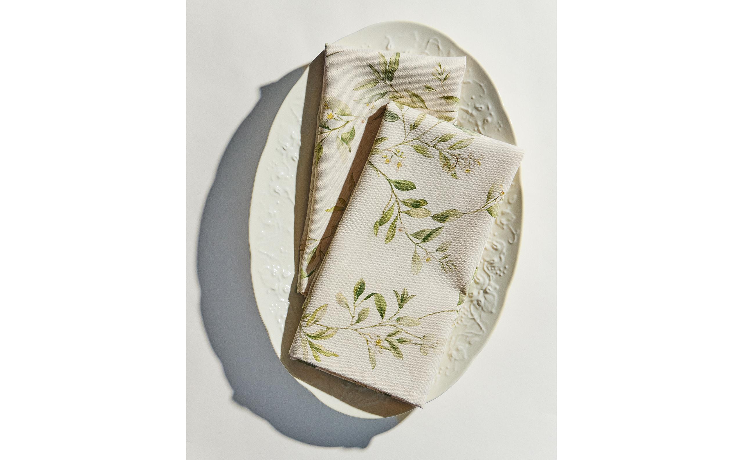PACK OF BRANCH AND FLORAL PRINT NAPKINS (PACK OF 2) product thumbnail 10