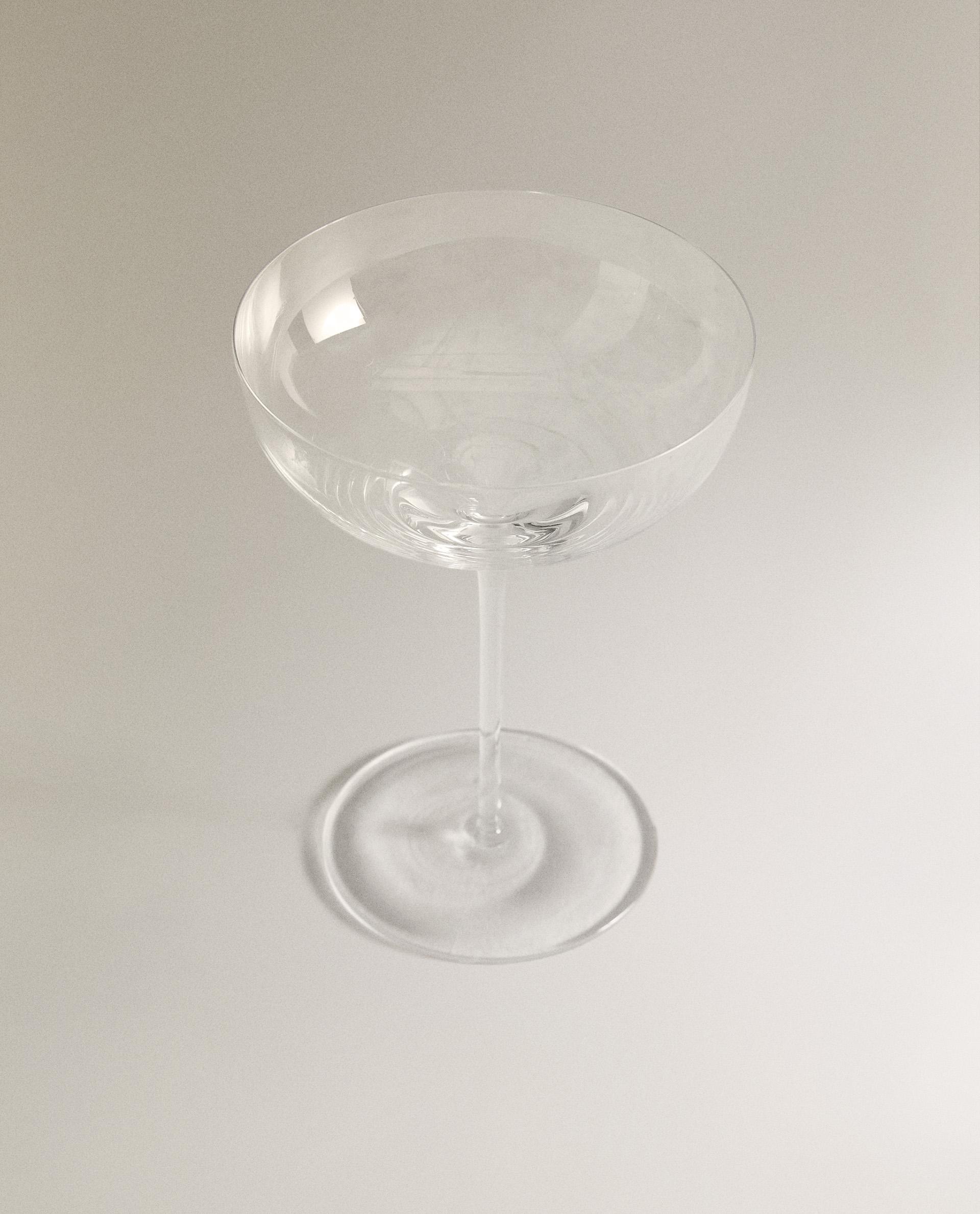 EXTRA LIGHTWEIGHT SPARKLING WINE FLUTE product thumbnail 4