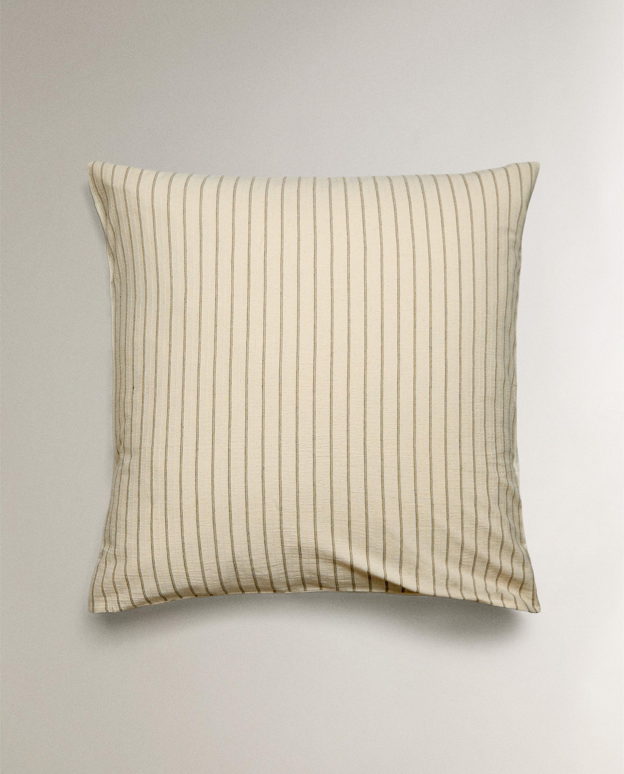しわ加工コットン ストライプ ピローケース | Zara Home 日本/Japan