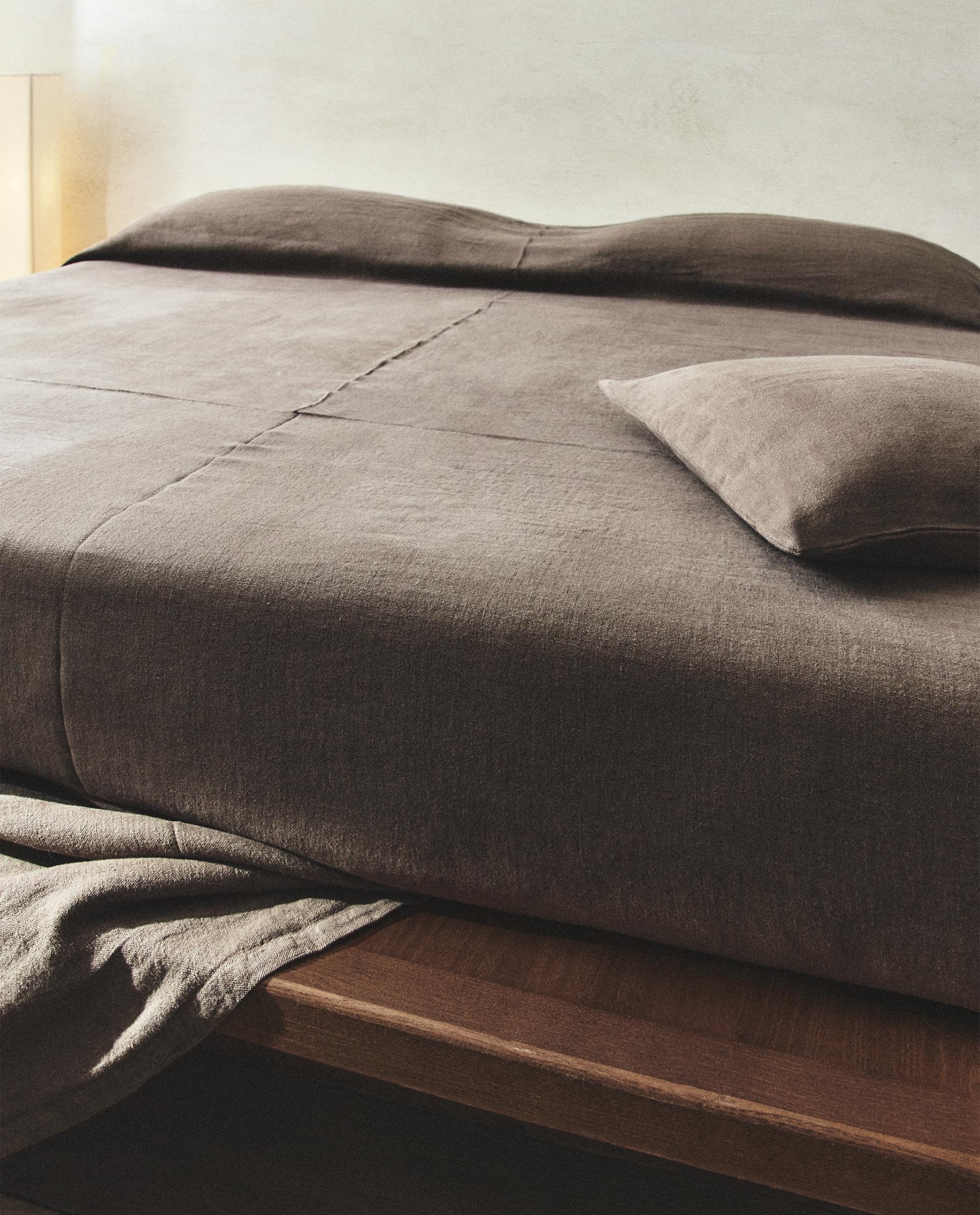WASHED LINEN BEDSPREAD (400 GXM²) - BEDSPREADS - BEDROOM | Zara Home United States of America | Zara Home United States of America