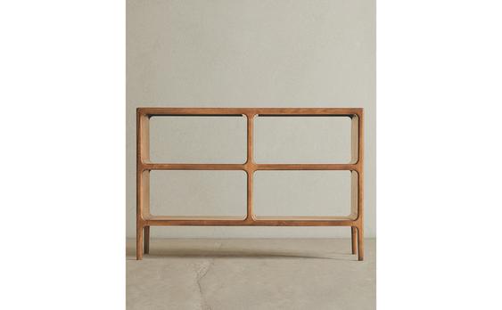 MEDIUM HONEY OAK SIDEBOARD