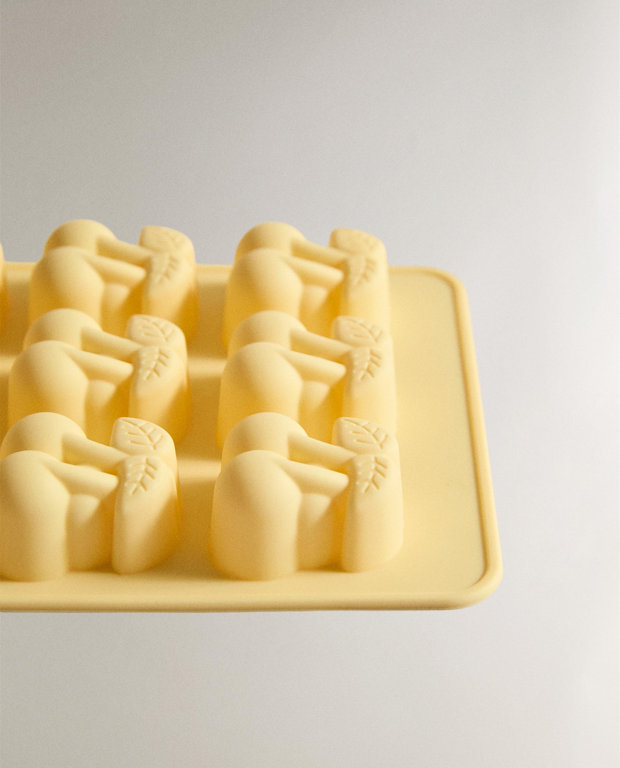SILICONE CHERRIES ICE BUCKET TRAY 15 ICE CUBES product thumbnail 3