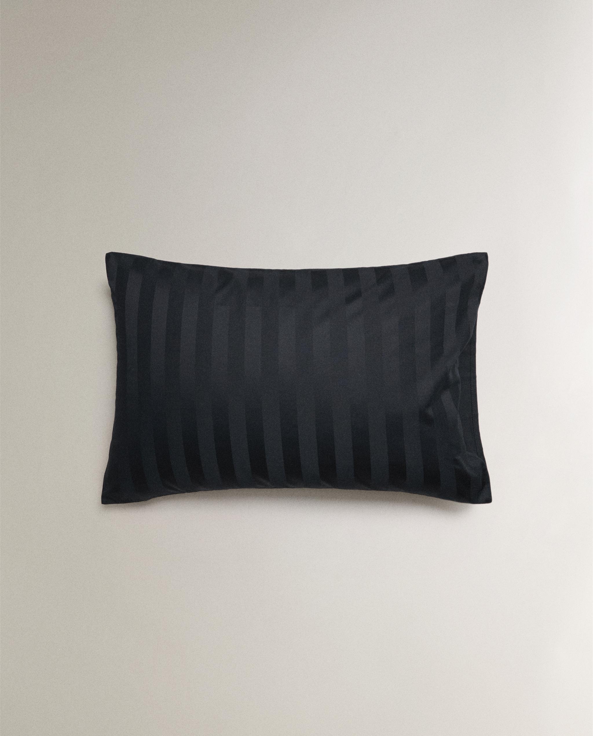 STRIPED SATEEN PILLOWCASE (500 THREAD COUNT) product thumbnail 2