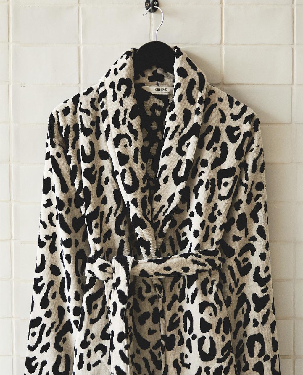 PEIGNOIR VELOURS IMPRIMÉ ANIMAL