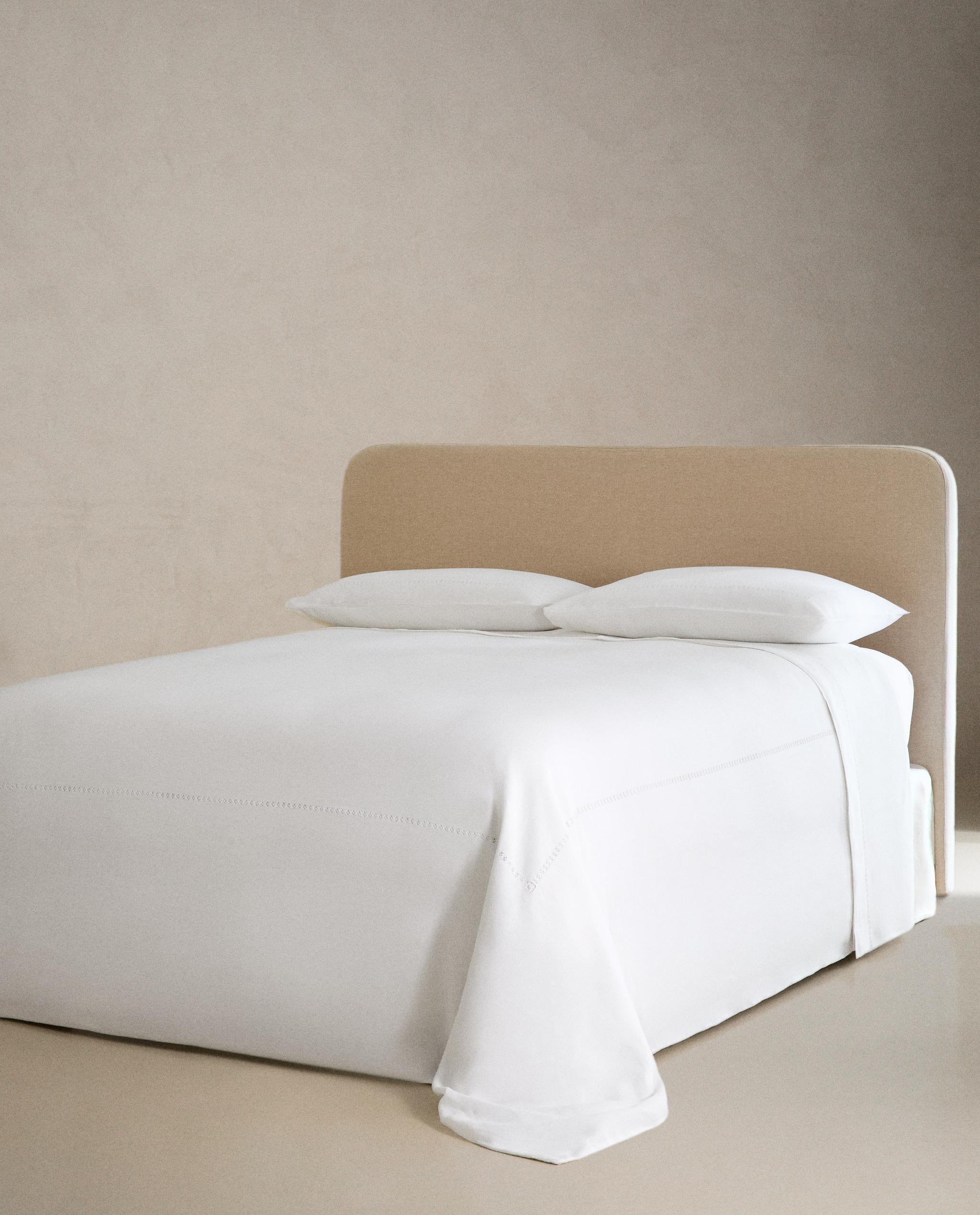 HEMSTITCHED LINEN FLAT SHEET product thumbnail 4