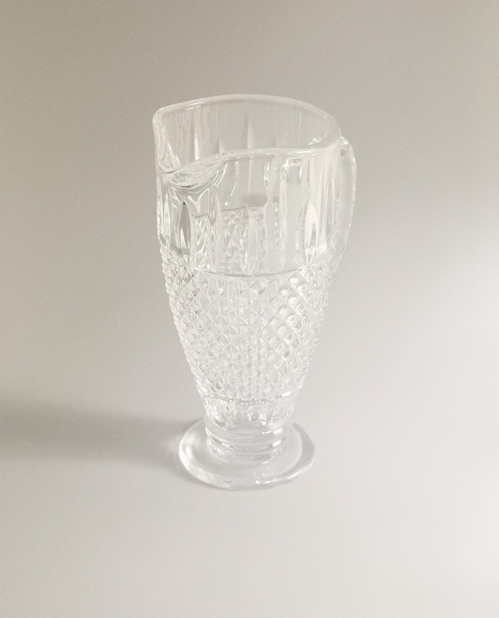 RAISED DESIGN GLASS JUG