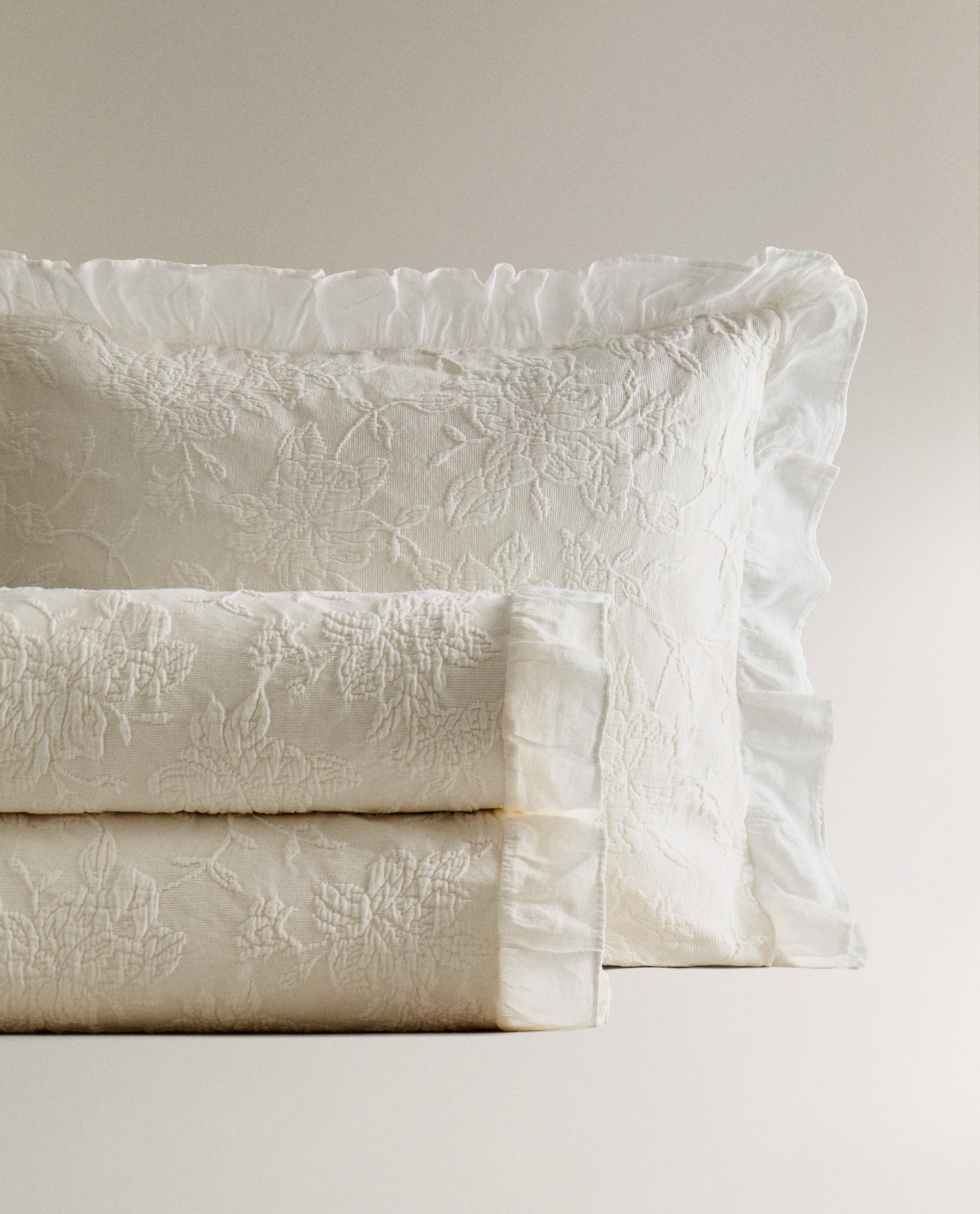 Zara Home ジャカードのフリル付きベッドカバー ジャカードのフリル付きベッドカバー | Zara Home 日本/Japan