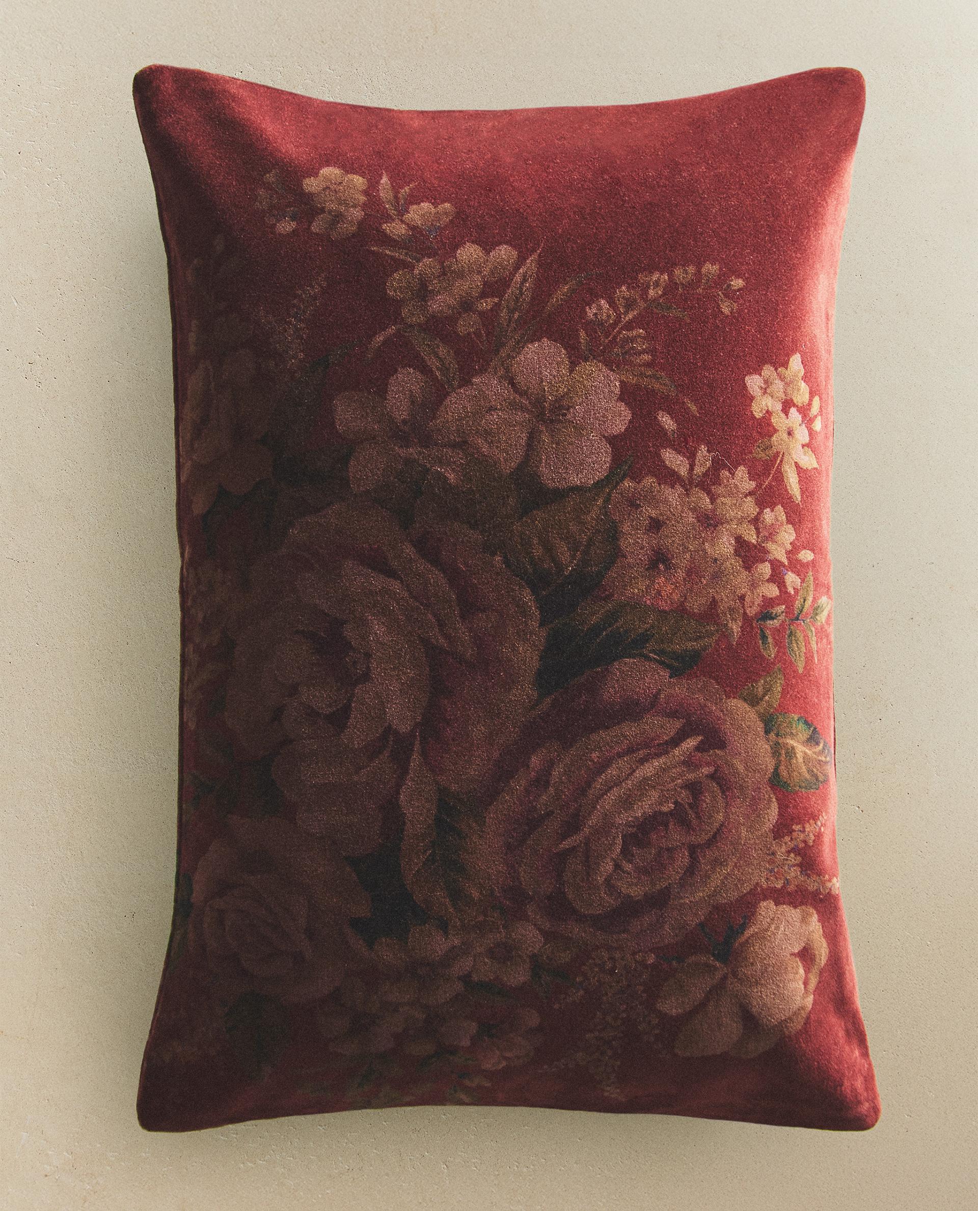 VELVET CUSHION COVER