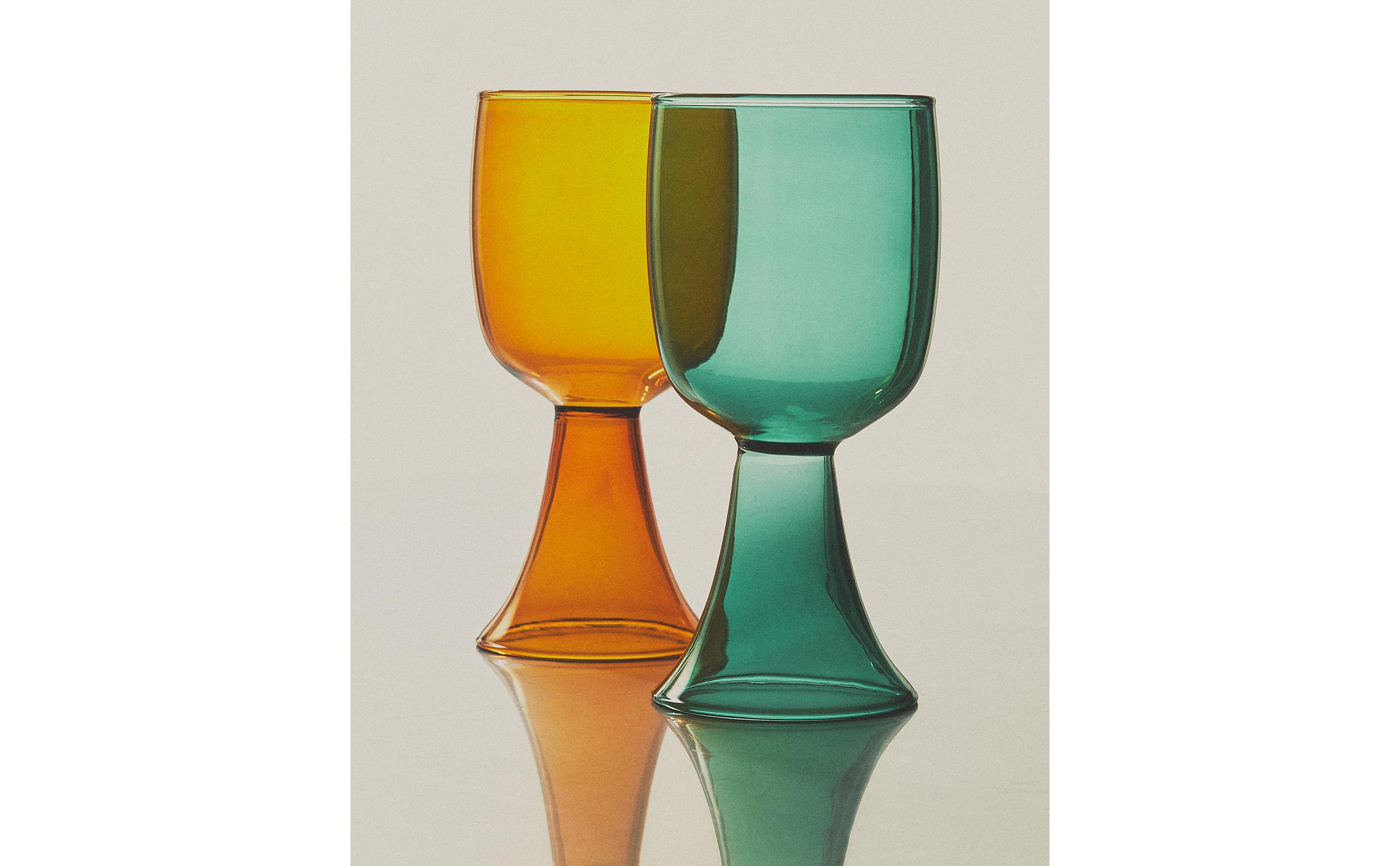 COLOURED BOROSILICATE WINE GLASS X COLLAGERIE