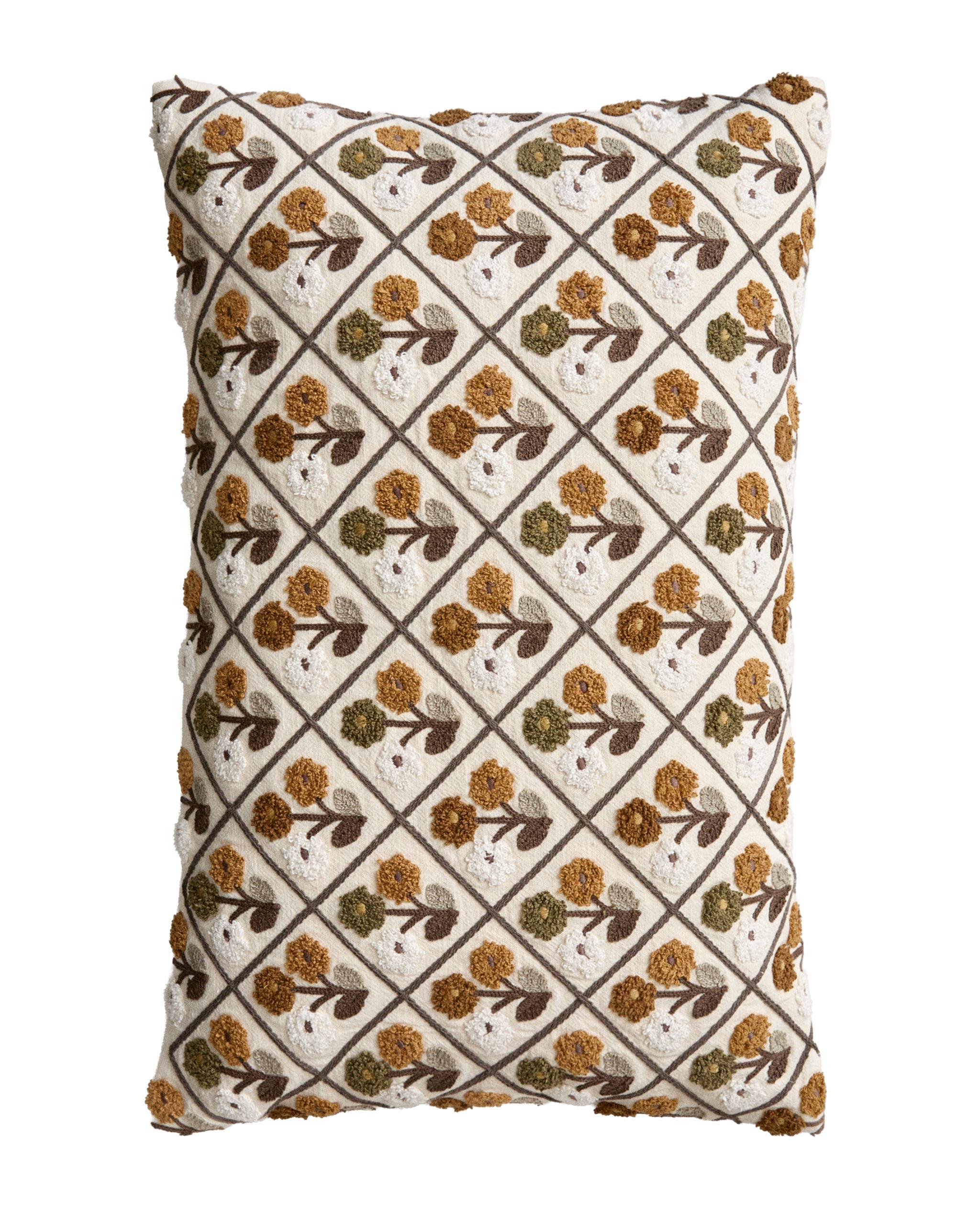 TUFTING CUSHION COVER product thumbnail 6