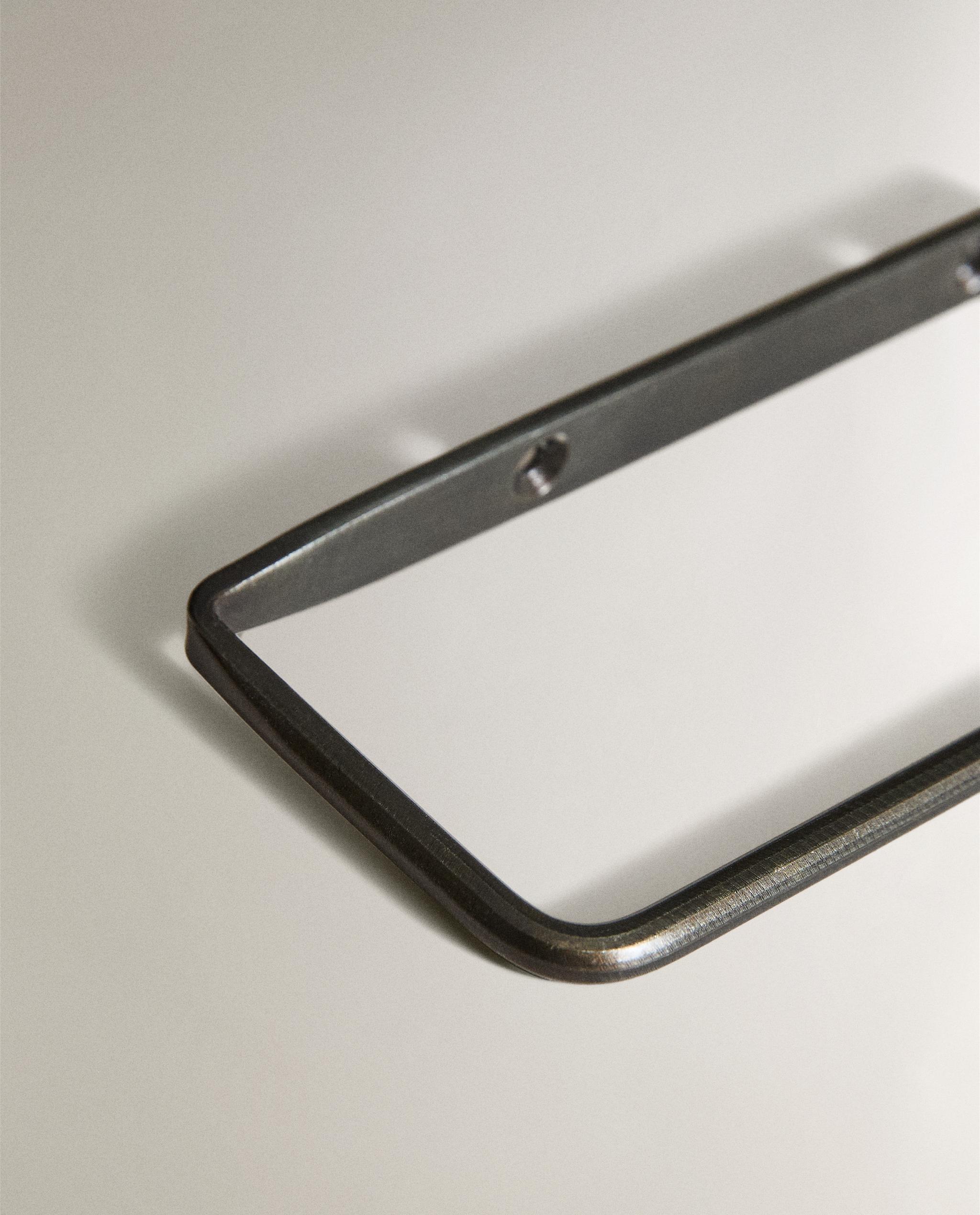DARK METAL TOILET PAPER HOLDER product thumbnail 5