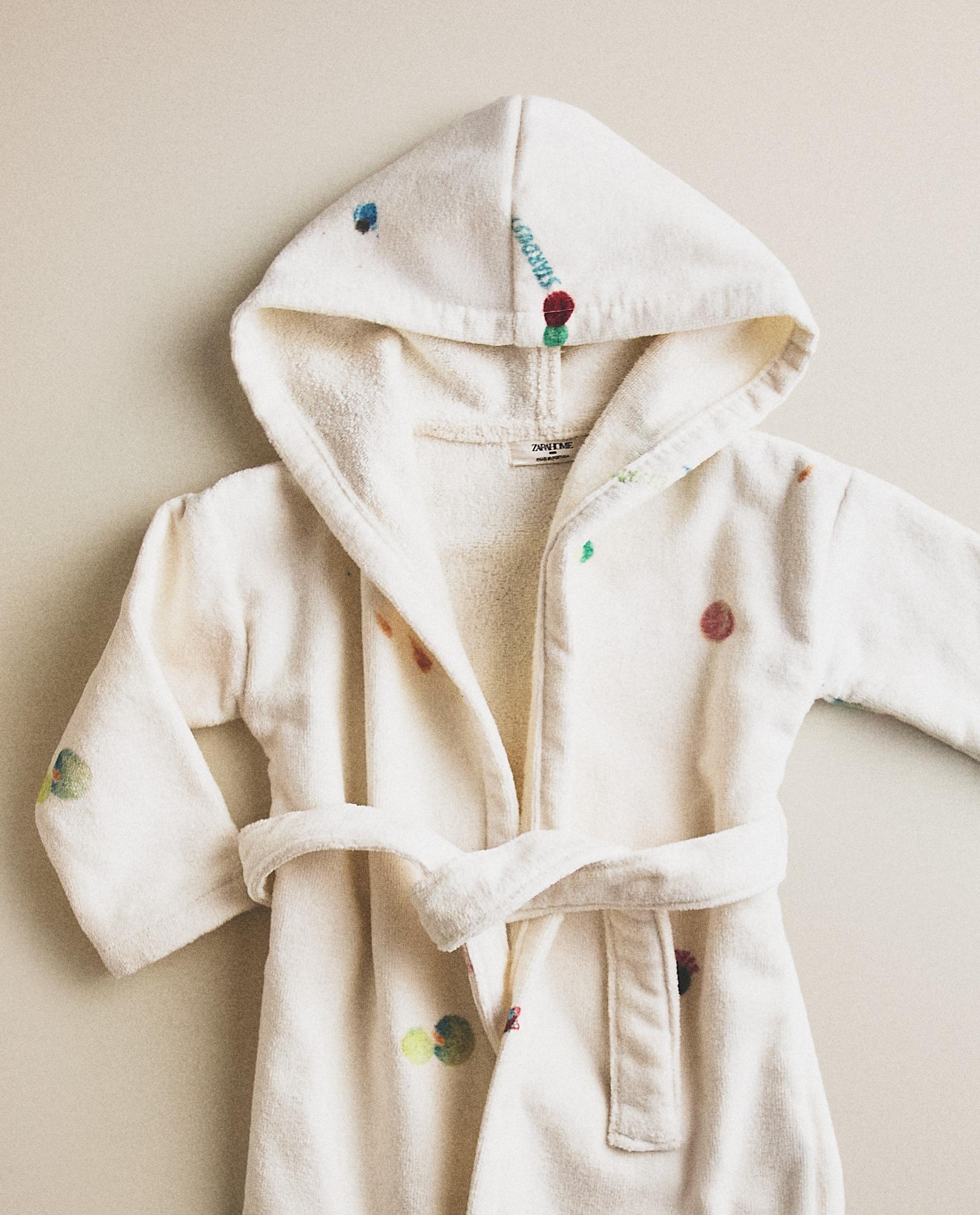 CHILDREN'S PLANET BATHROBE
