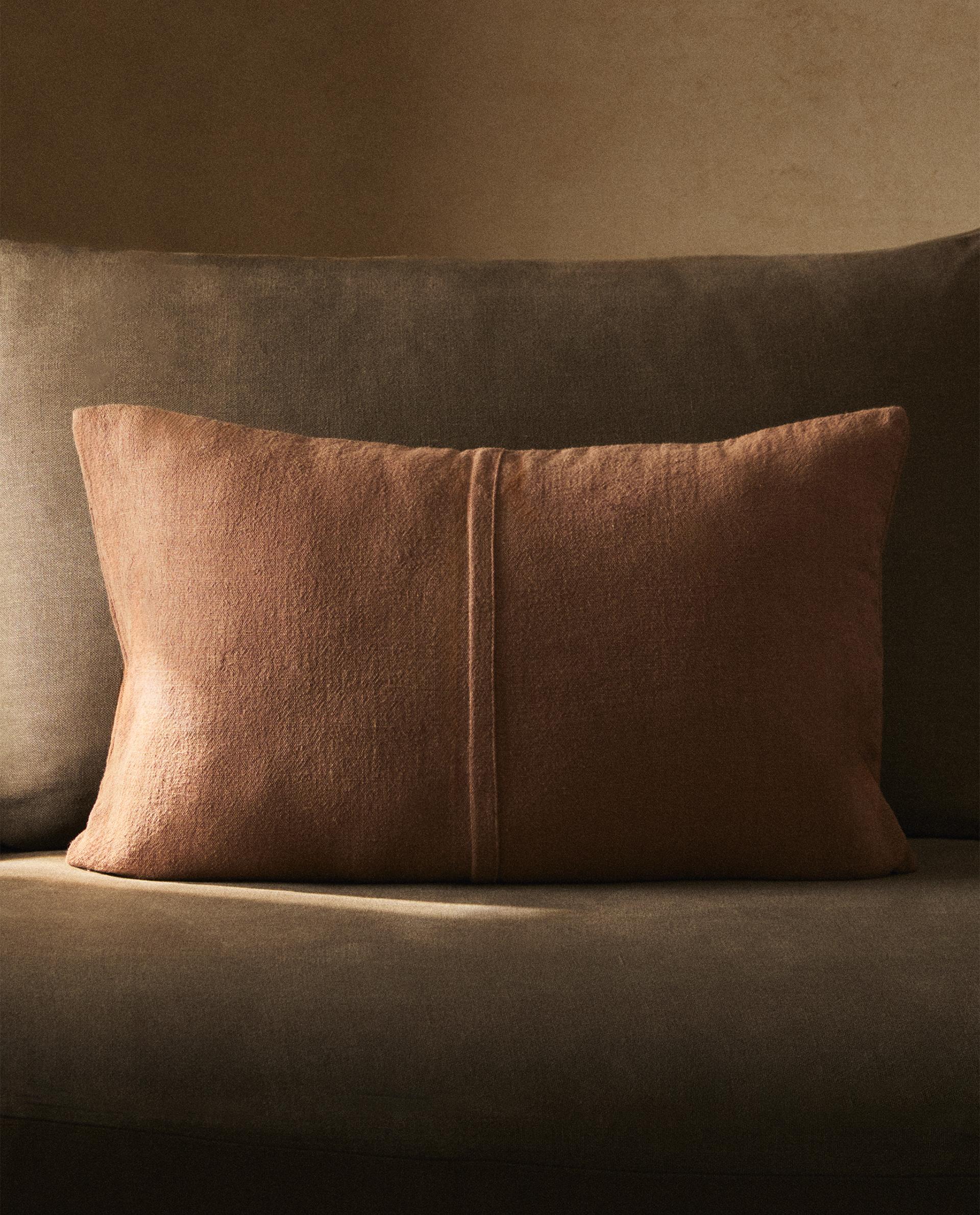 LINEN CUSHION COVER