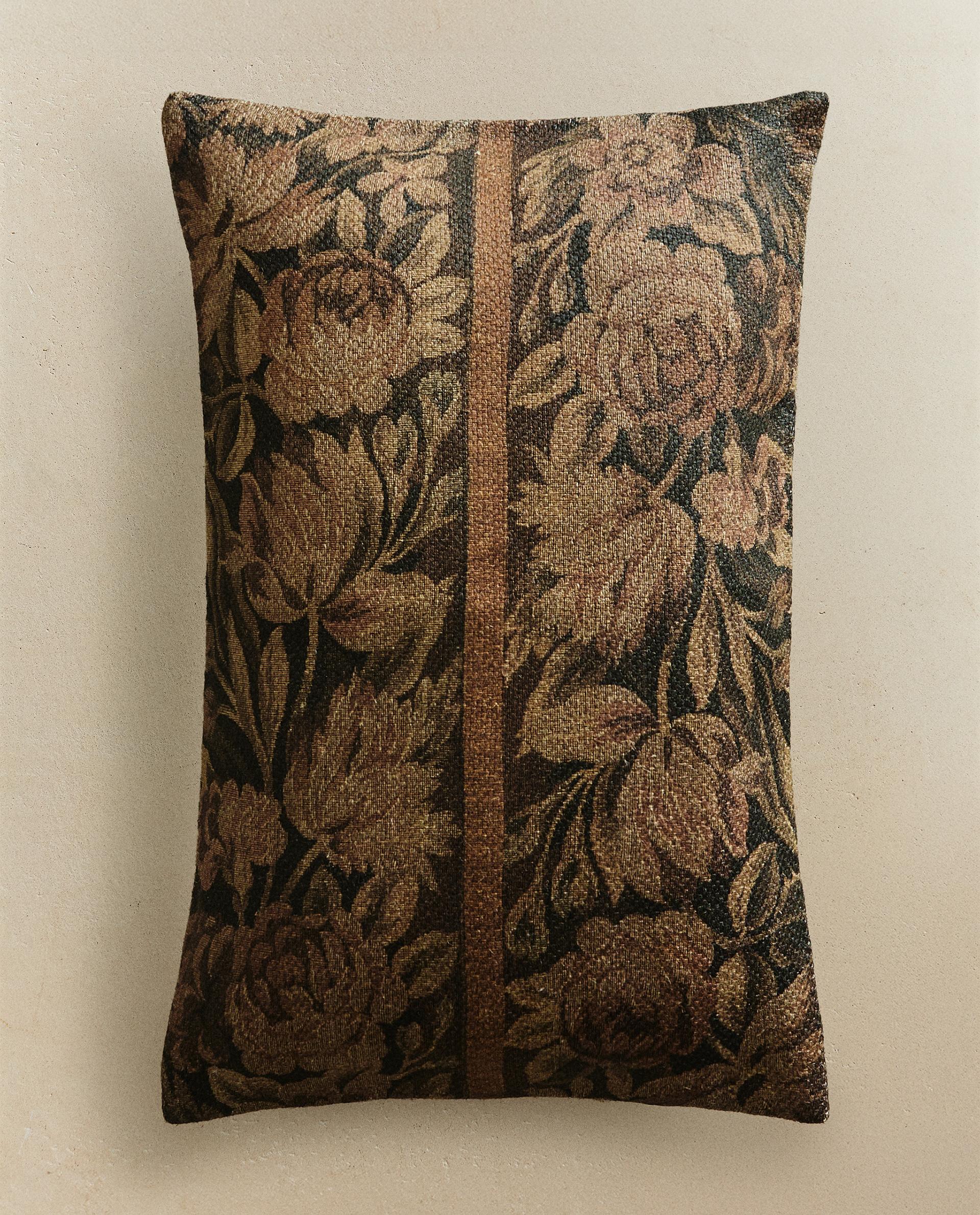 ソファとリビングルームの装飾クッション | Zara Home 日本/Japan