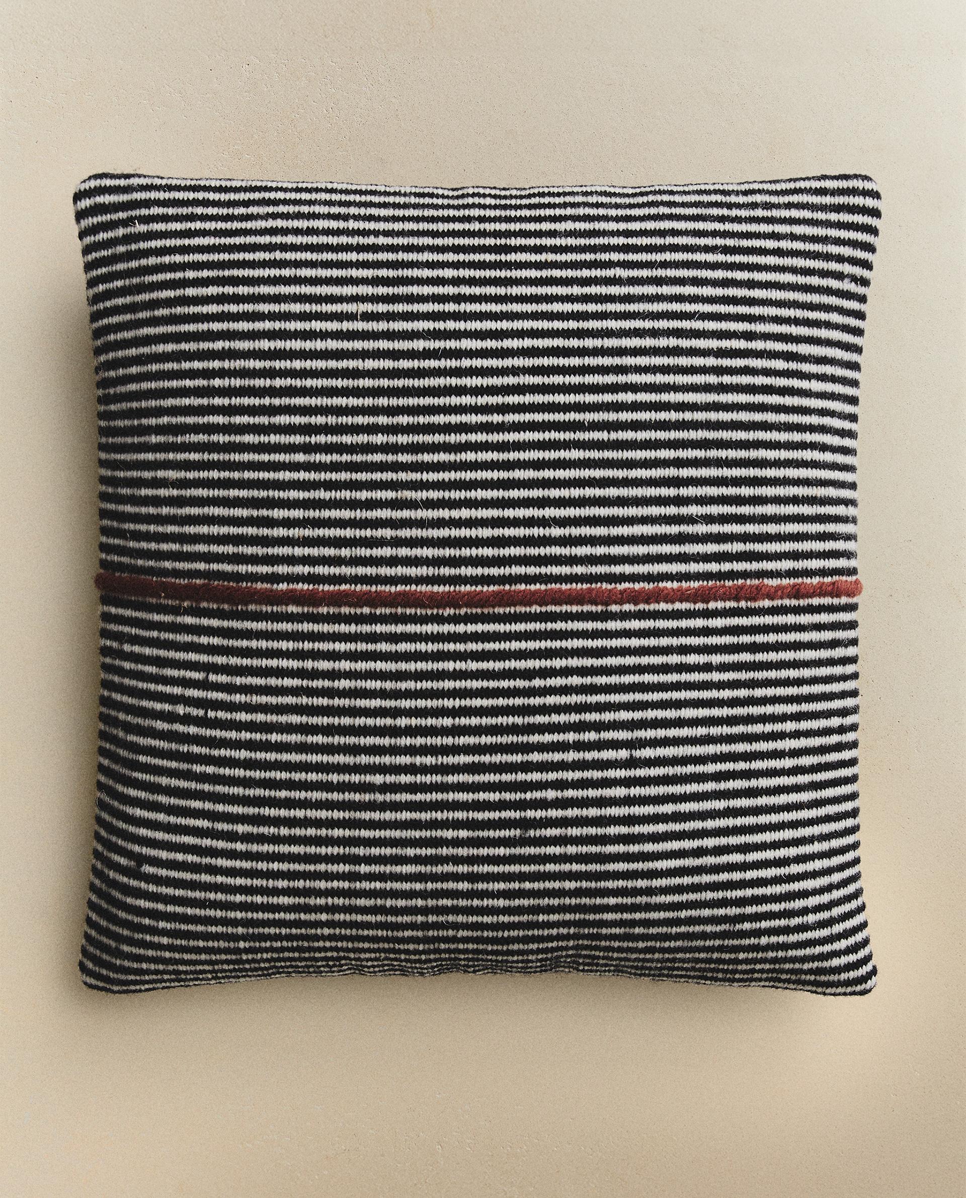 キリム クッションカバー | Zara Home 日本/Japan