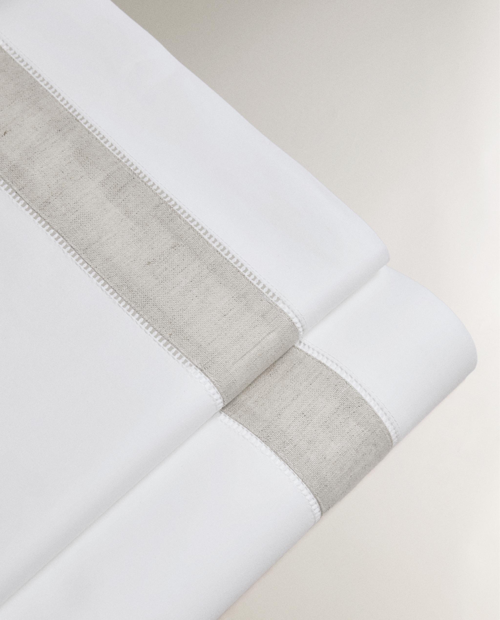 COTTON FLAT SHEET WITH LINEN BORDER product thumbnail 2