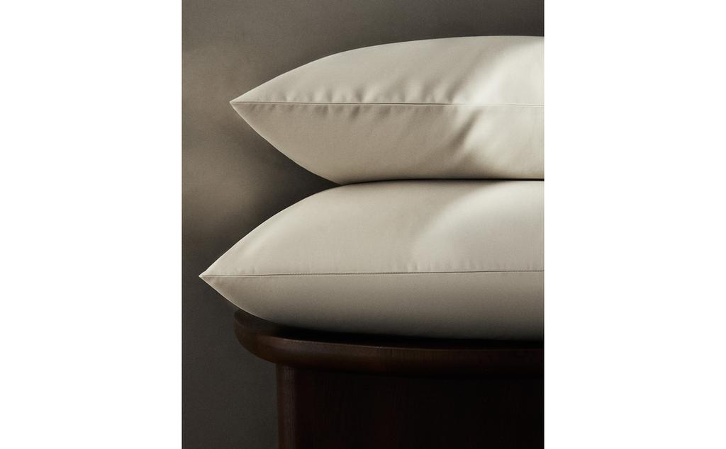 SATÉNOVÁ OBLIEČKA NA VANKÚŠ (HUSTOTA 1000 VLÁKIEN) SATÉNOVÁ OBLIEČKA NA VANKÚŠ (HUSTOTA 1000 VLÁKIEN)