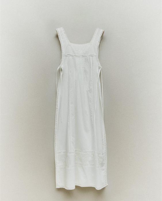 LACE NIGHTDRESS WITH TIE