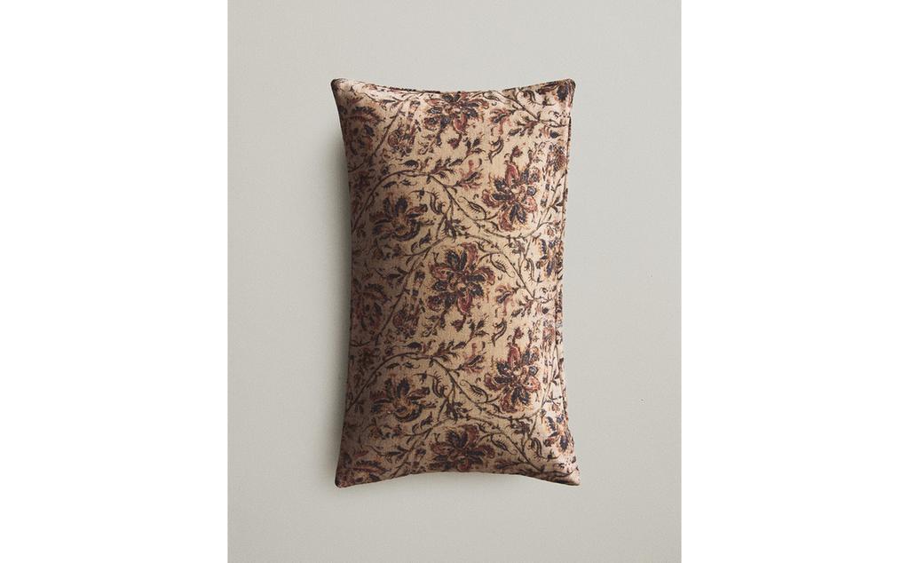 FLORAL CUSHION COVER