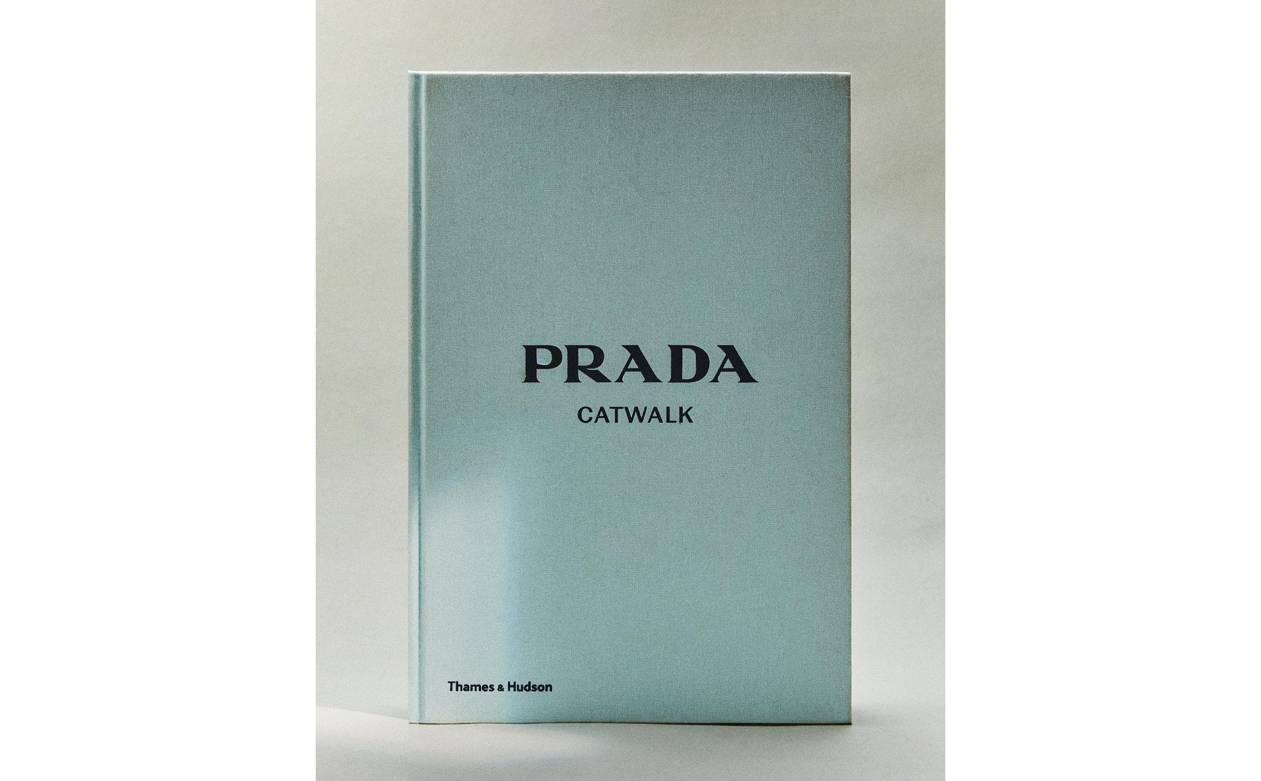LIBRO CATWALK PRADA