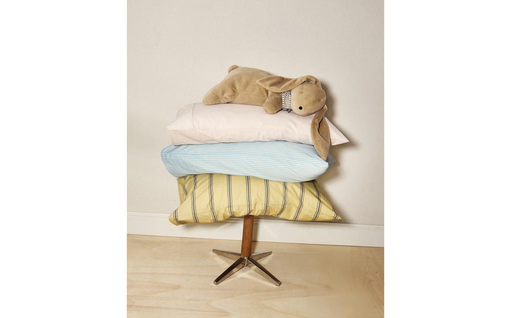 KIDS' BUNNY CUSHION