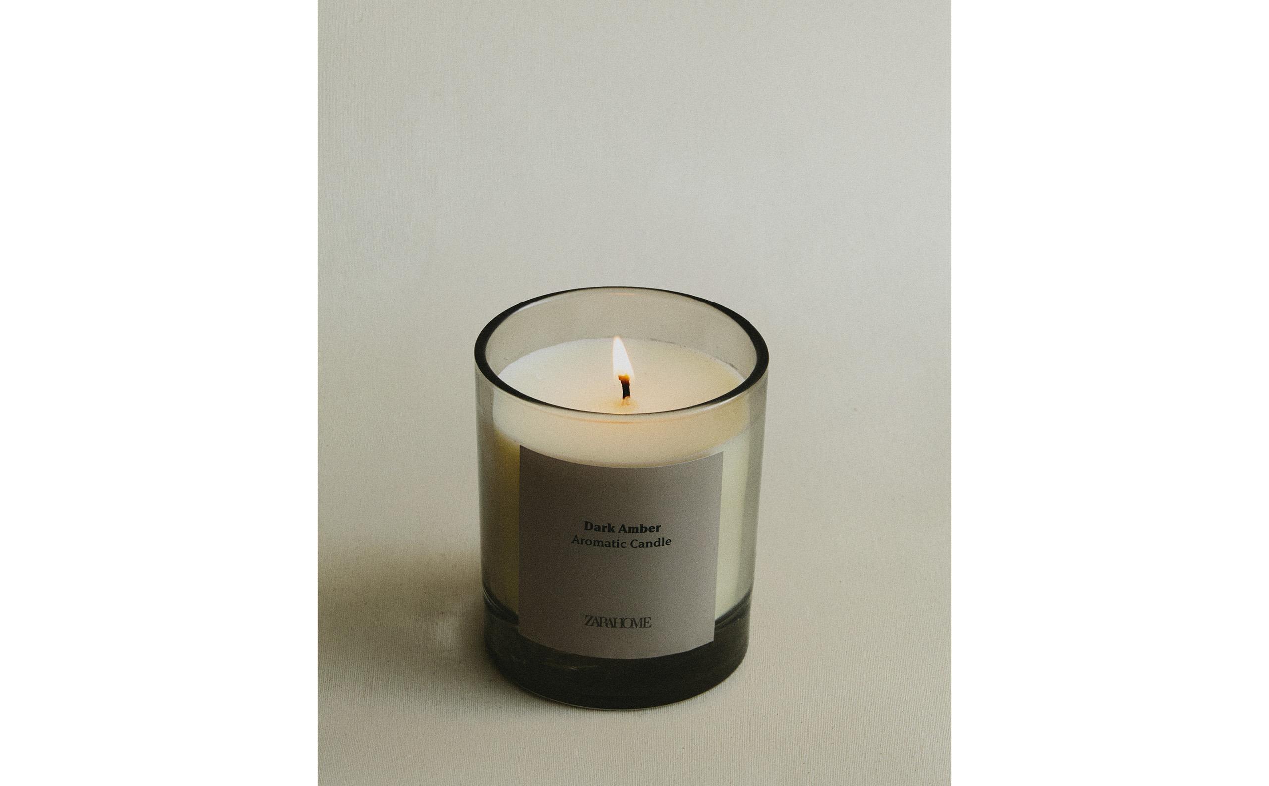 (200 G) DARK AMBER SCENTED CANDLE product thumbnail 2