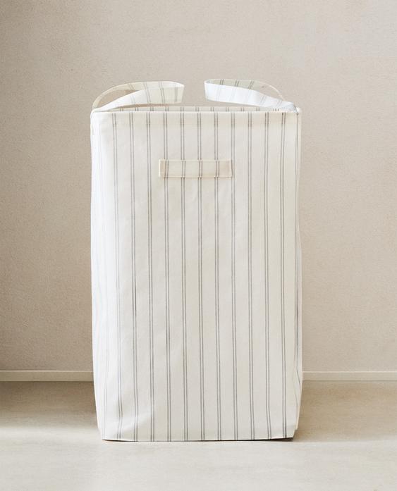 CESTO PARA A ROUPA LISTRADA