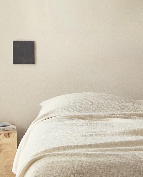 DOUBLE-FACED MUSLIN BEDSPREAD