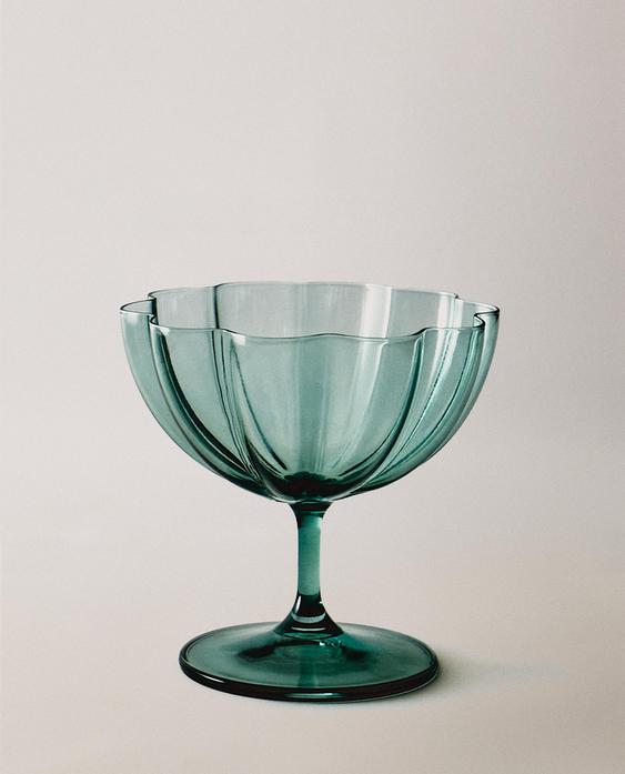 WAVY GLASS ICE-CREAM CUP