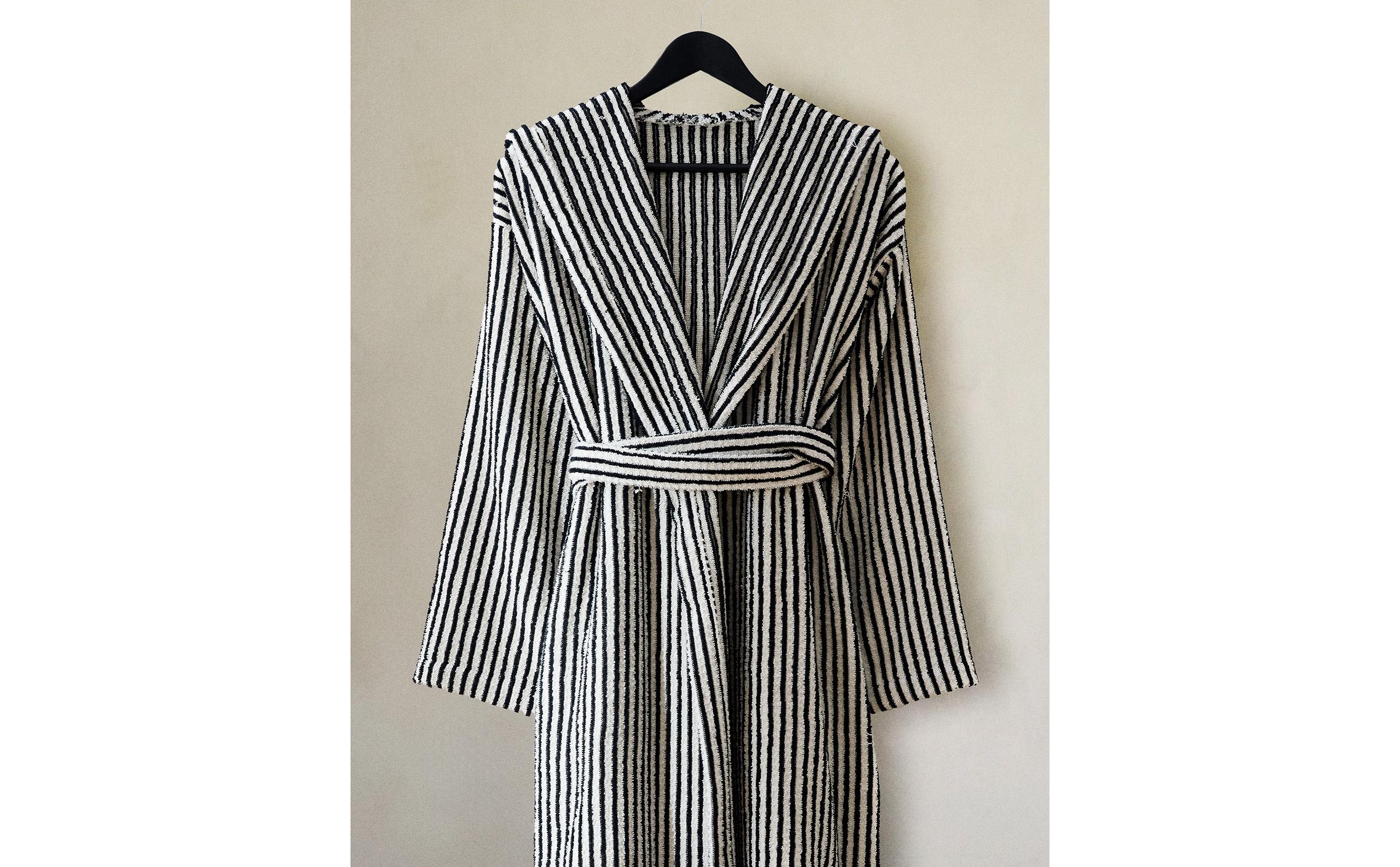STRIPED BATHROBE WITH HOOD product thumbnail 9