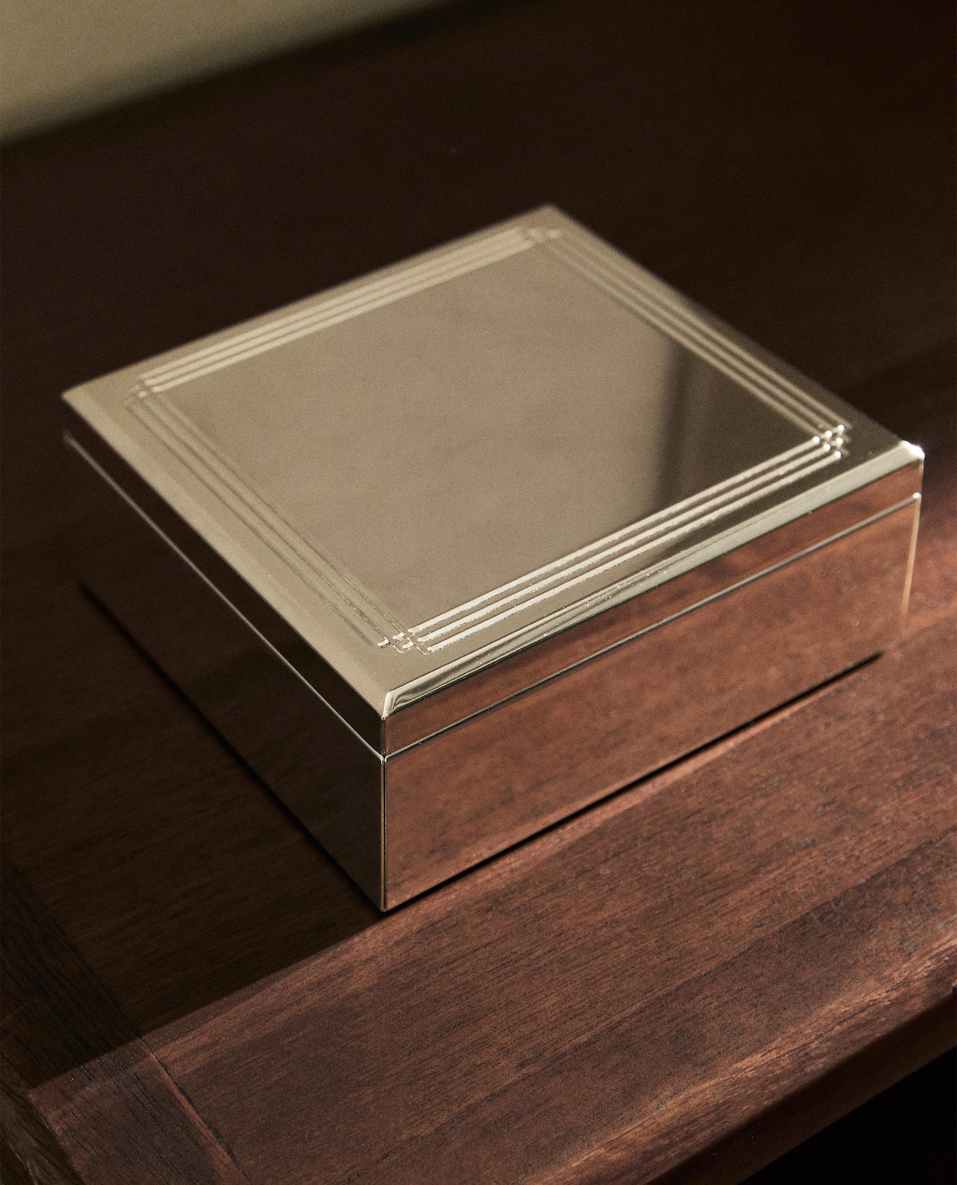 SMALL MIRRORED JEWELERY BOX