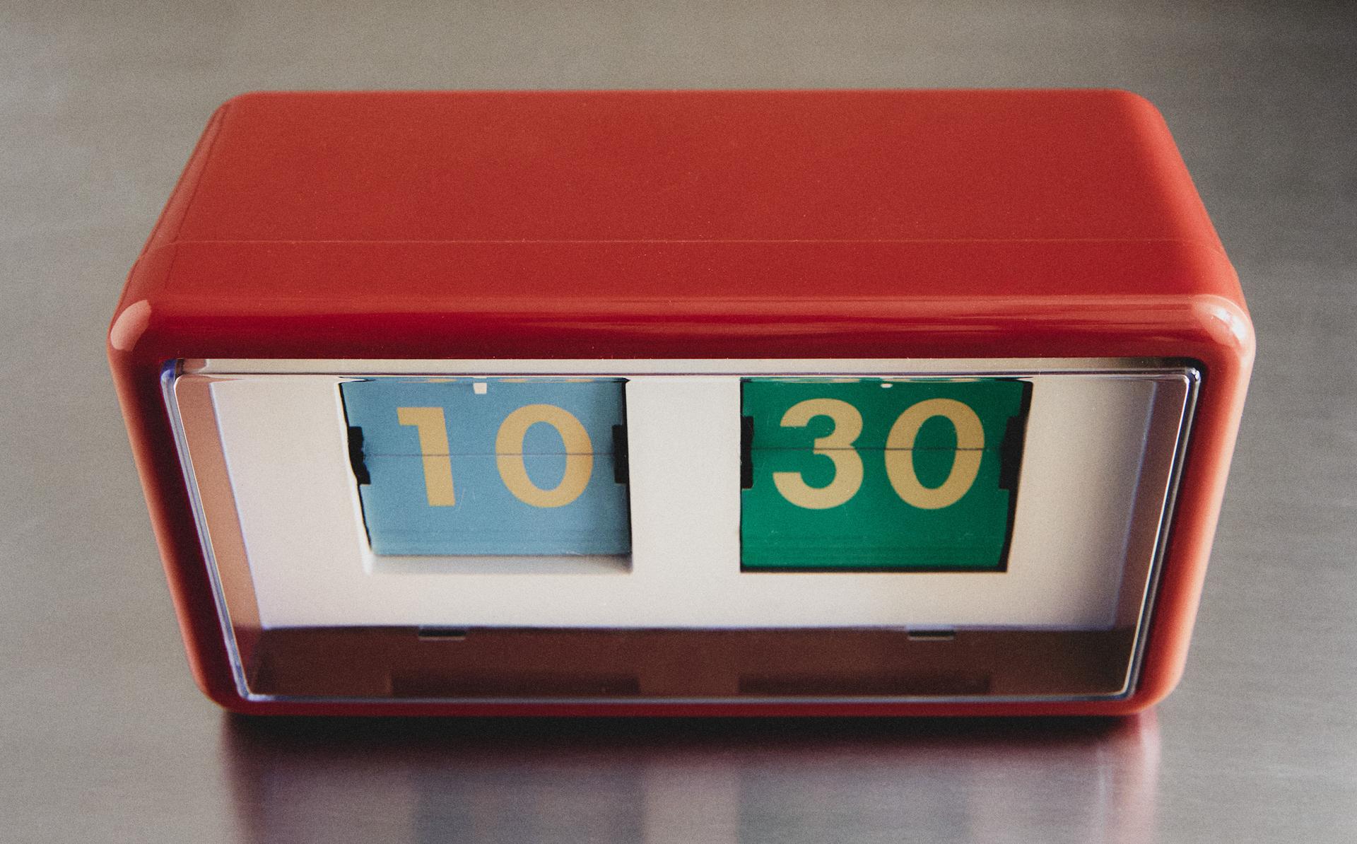 FLIP CLOCK FLIP CLOCK