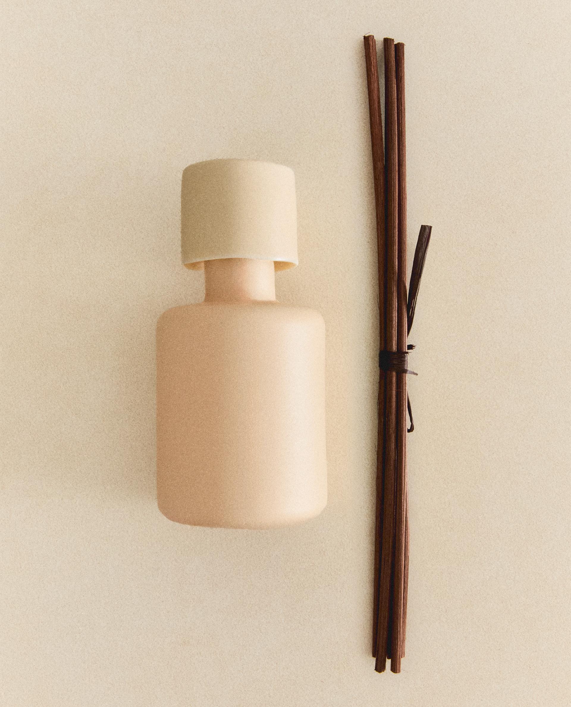 (95 ML) LUMINOUS CAMELLIA SCENTED REED DIFFUSERS | Zara Home Nederland
