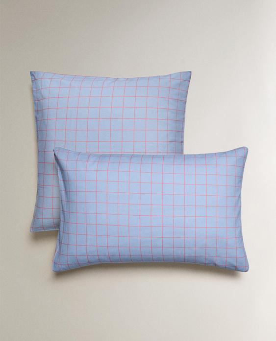 غلاف مخدة للأطفال بطبعة مربعات
