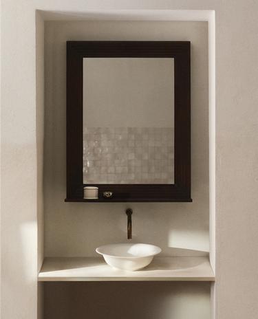 WOODEN WALL MIRROR