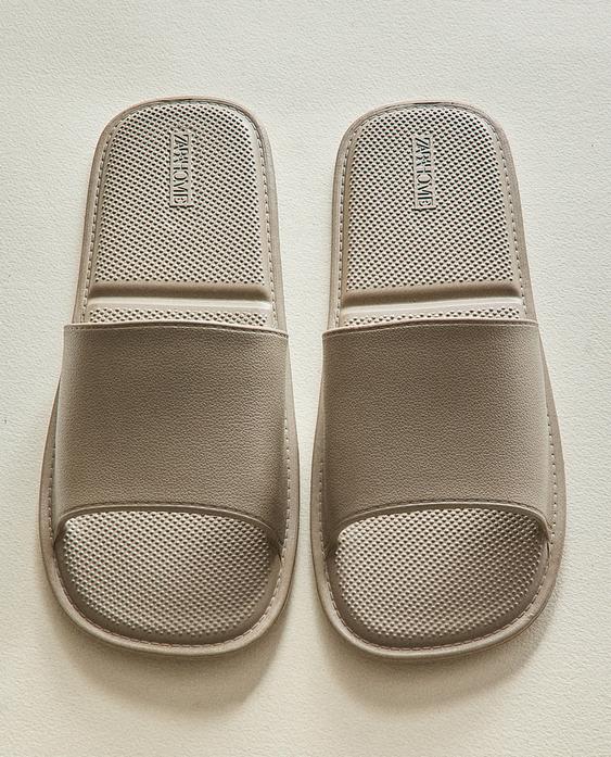 BATHROOM SLIDER SLIPPERS