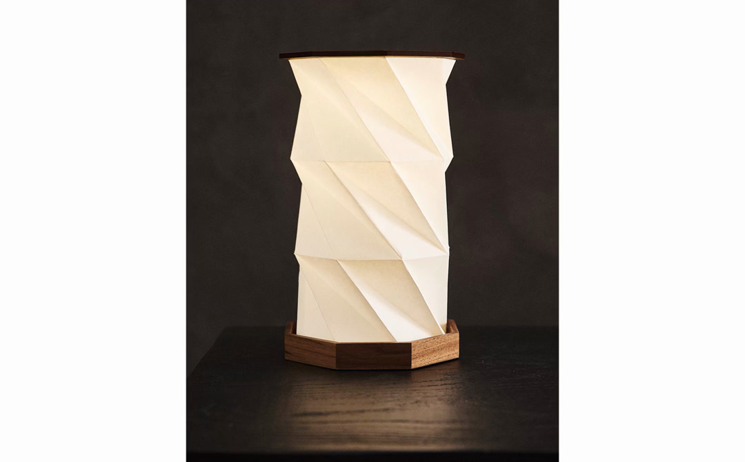 FOLDABLE CORDLESS LAMP | Zara Home 日本/Japan