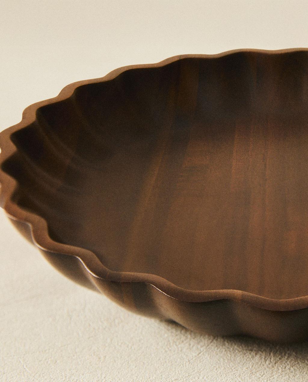 DALGALI SERVİS TABAĞI