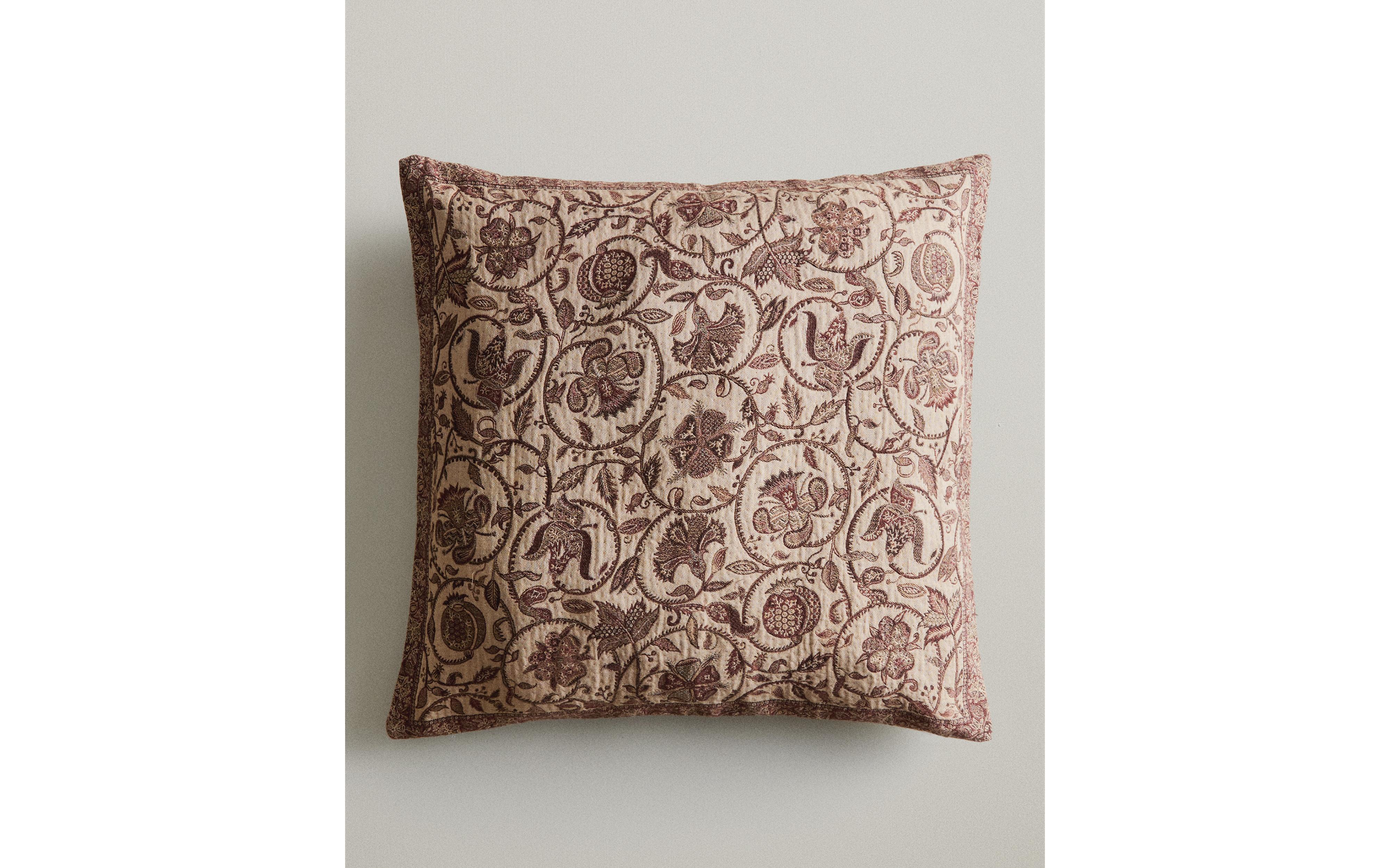 JACQUARD CUSHION COVER product thumbnail 2
