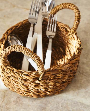 BRAIDED BASKET WITH HANDLES