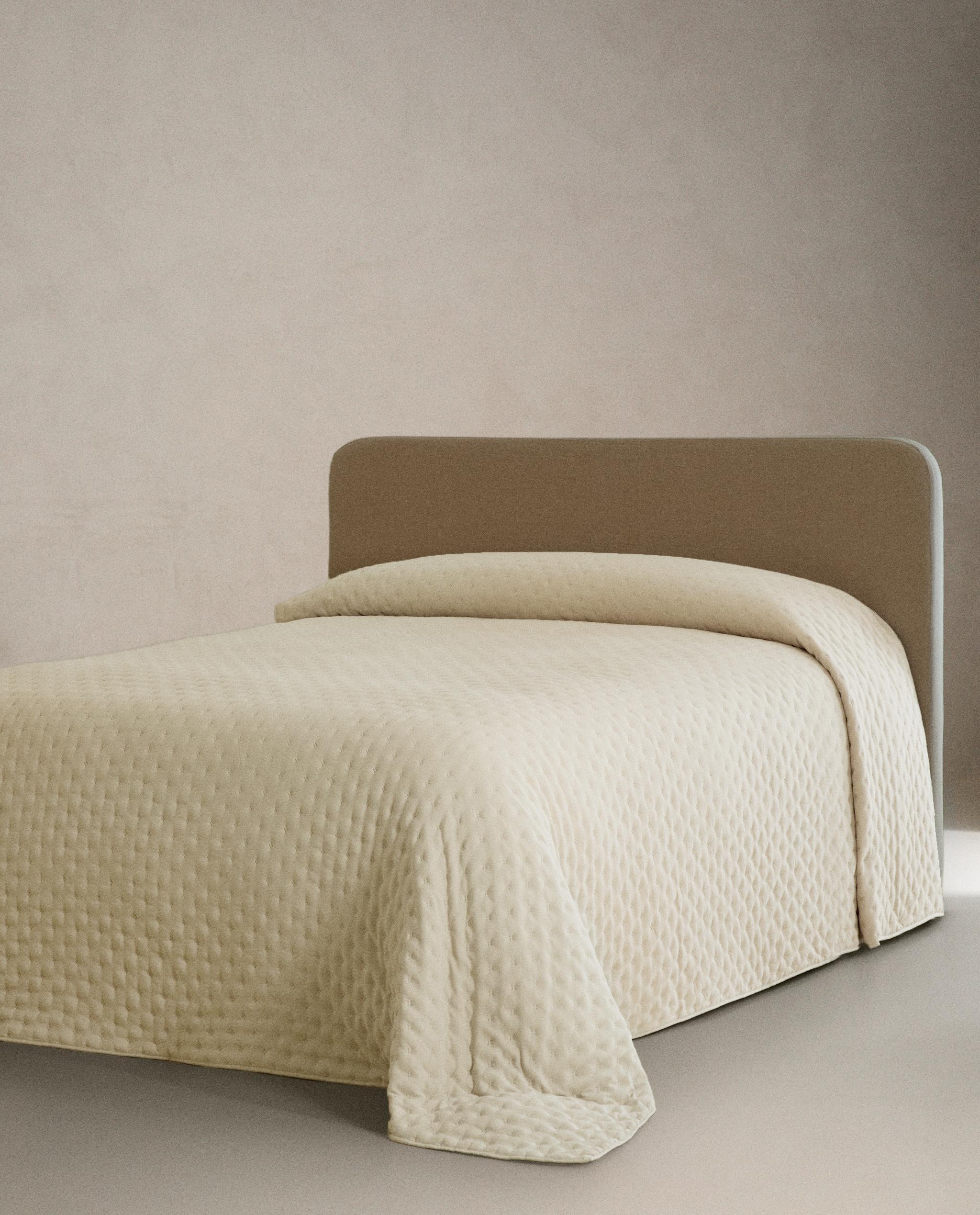 ドット キルトベッドカバー | Zara Home 日本/Japan
